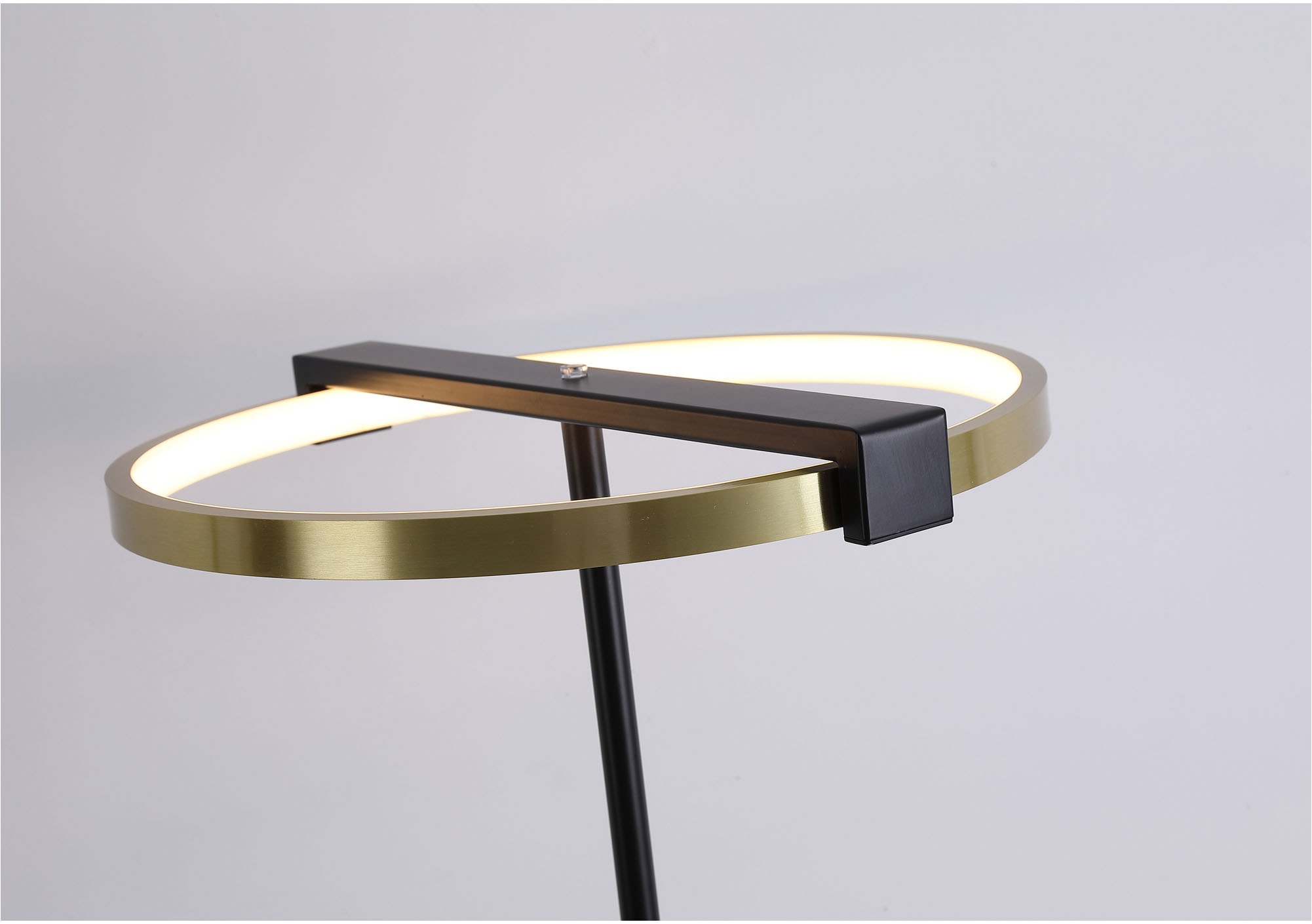 Searchlight Stehlampe »Aerial LED Floor Lamp, Gold and Black Metal« LED-Modul 1 Stk. Extra-Warmweiß