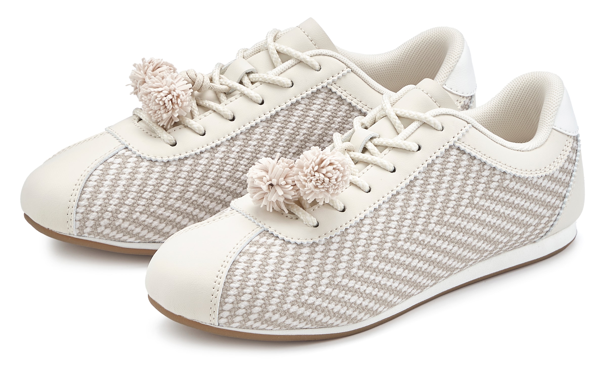 LASCANA Sneaker "Halbschuh, Sneaker, Schnür-Sneaker" Komfortabler Material-Mix mit abnehmbarem Anhänger VEGAN