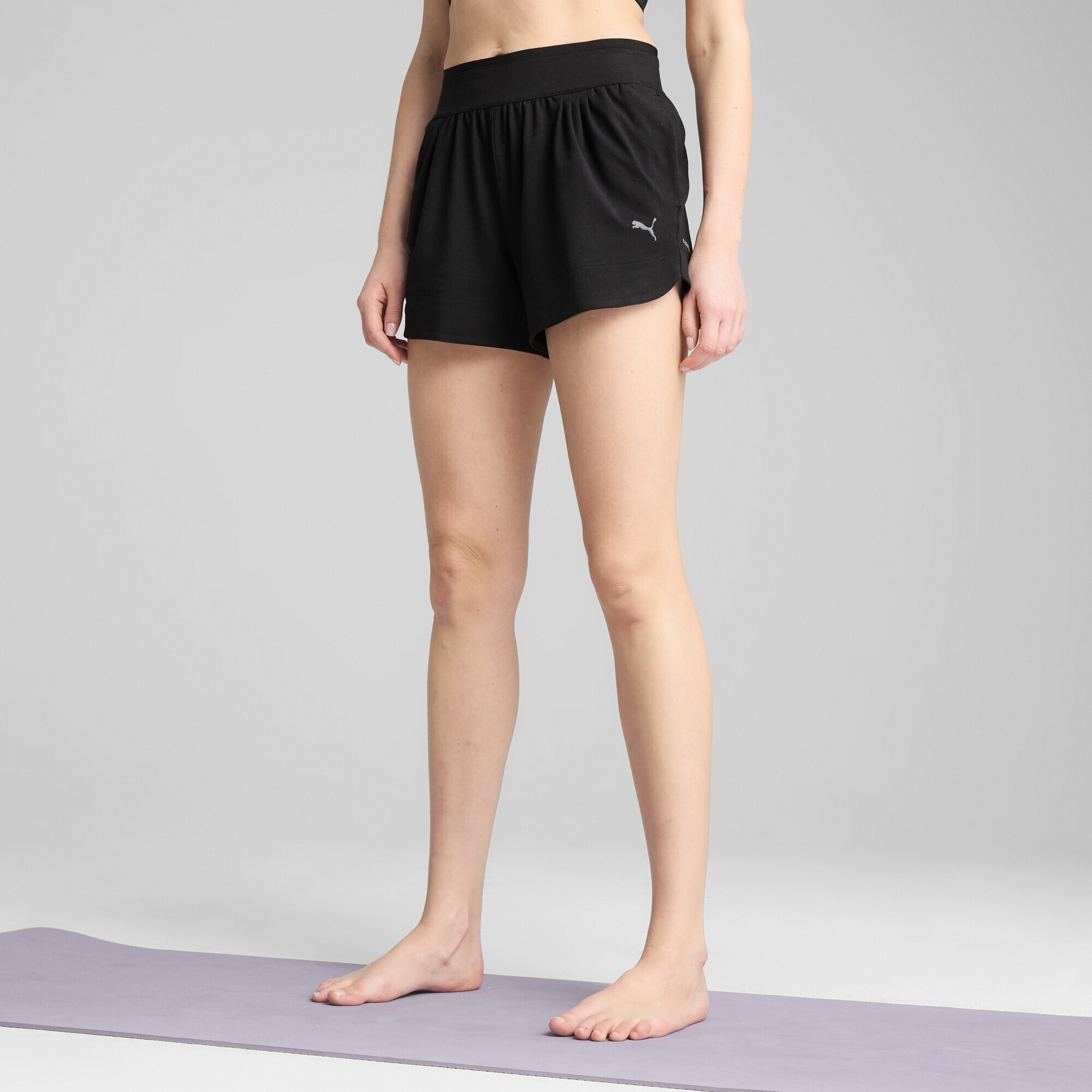 PUMA Yogashorts »MOVE CLOUDSPUN Shorts Damen«