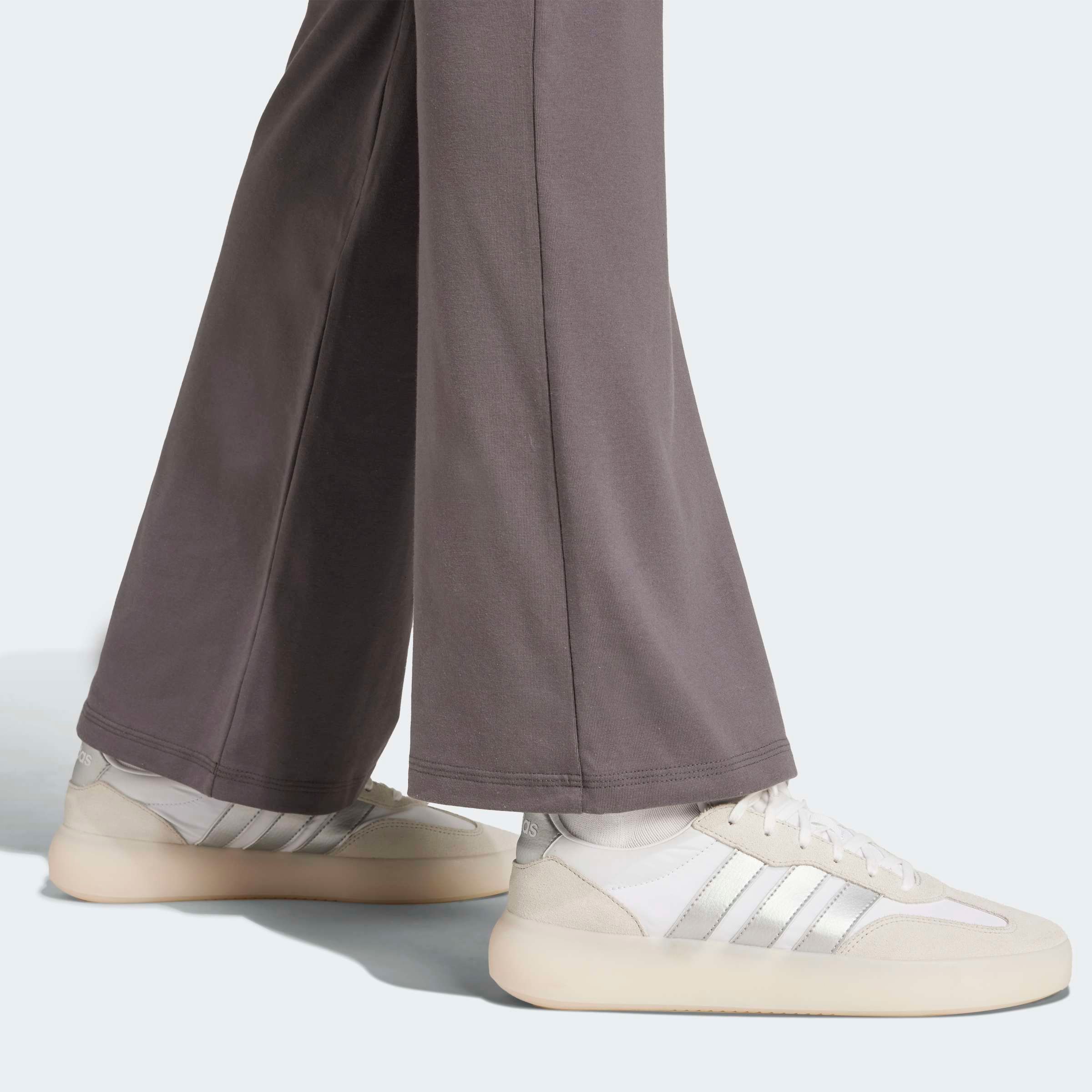 adidas Sportswear Leggings »W SL SJ FLARLEG«, (1 tlg.), Hoher Bund, ausgestellte Beinform