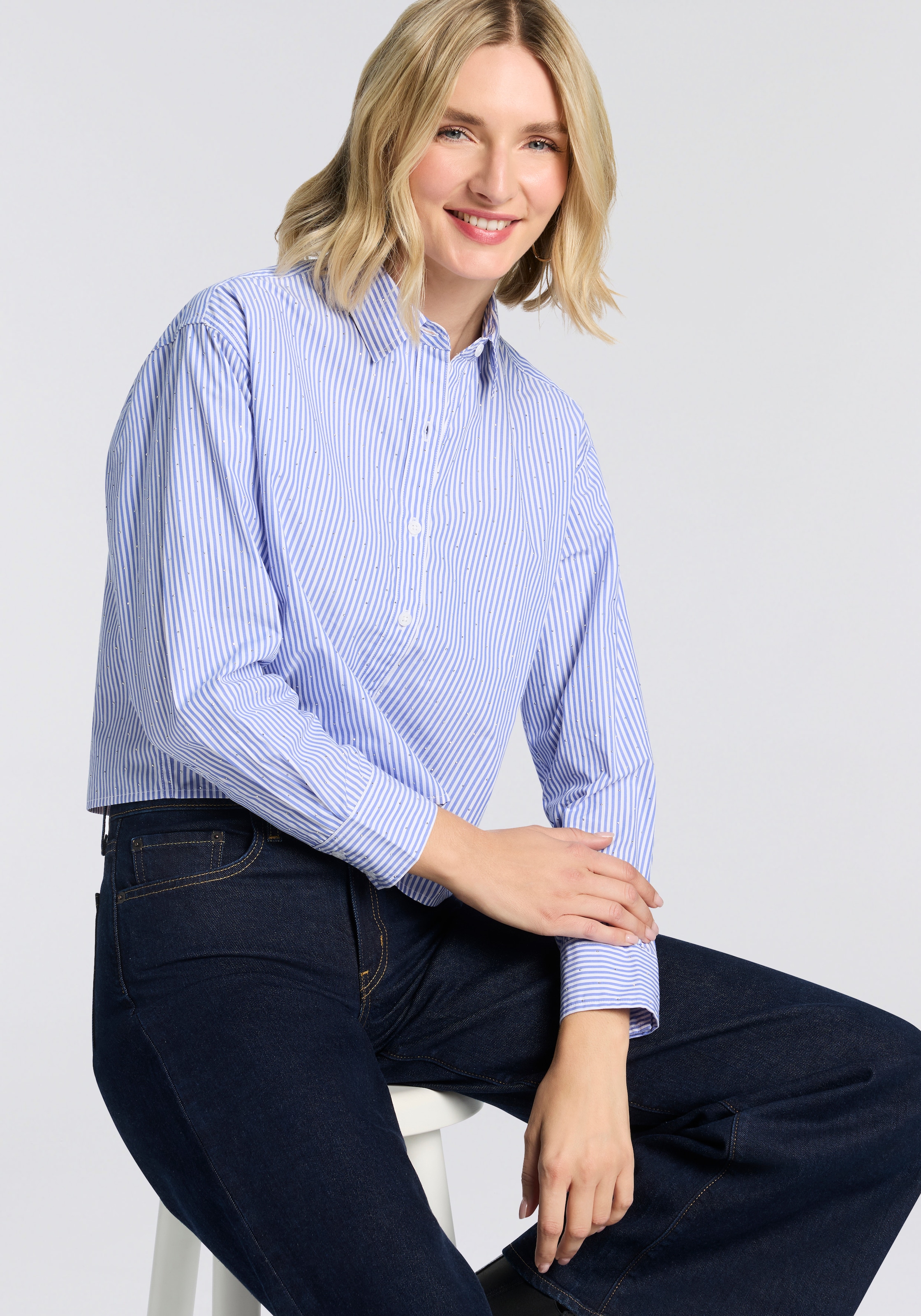 Levi's® Hemdbluse »CROPPED HARLIE SH«, Klassischer Hemdblusenkragen
