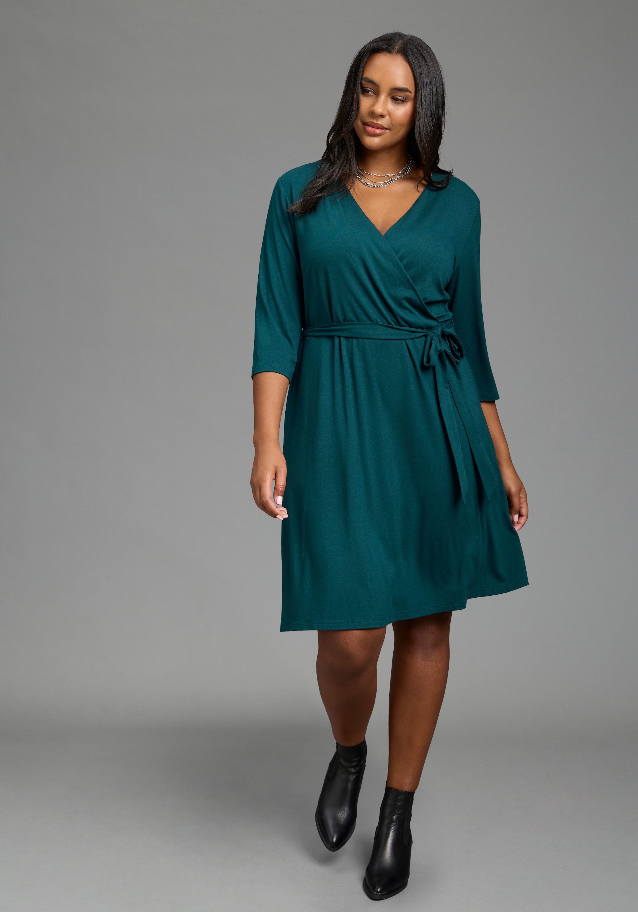 Laura Scott CURVE Jerseykleid »Große Größen« in großen Größen, mit Wickeloptik, taillierte Passform