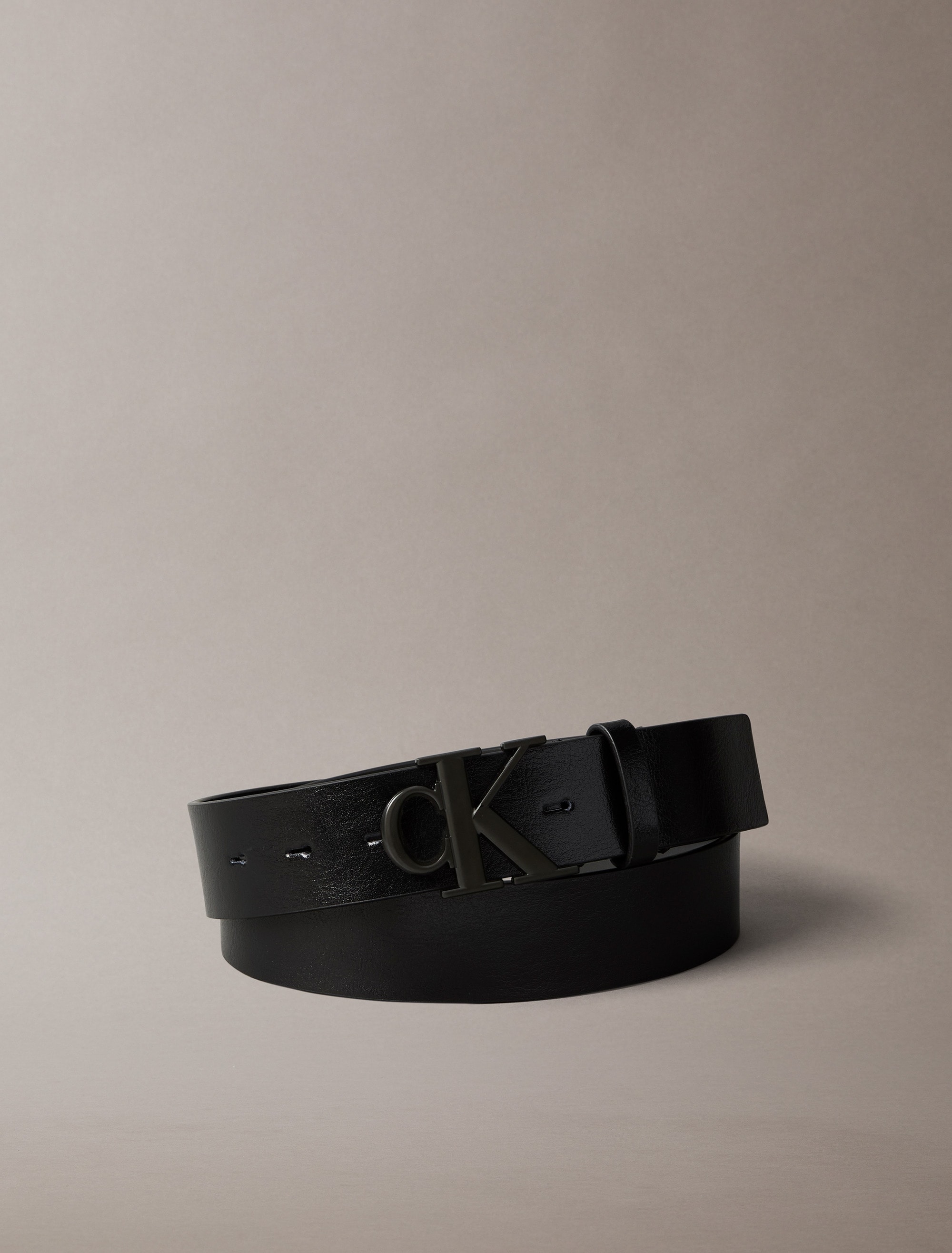 Calvin Klein Ledergürtel »MONOGRAM BUCKLE 35MM«, Größenverstellbar