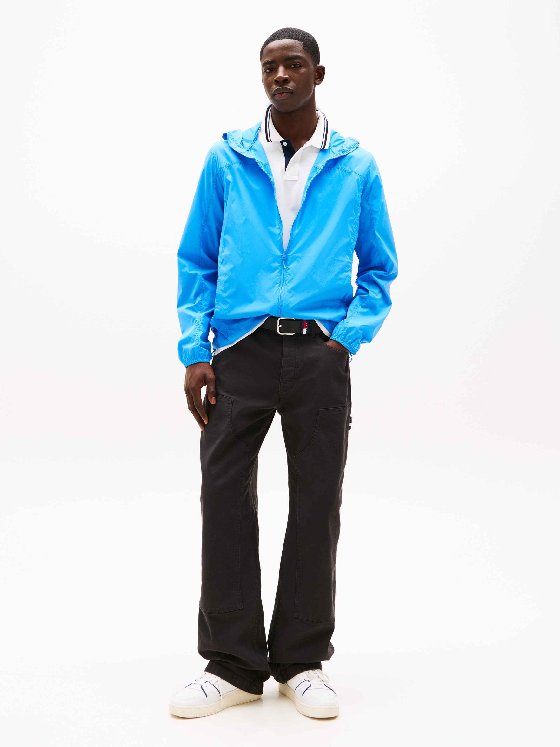 Tommy Jeans Outdoorjacke »TJM OUTDOOR SHELL JACKET EXT«, mit Kapuze, Mit Rundhalsausschnitt