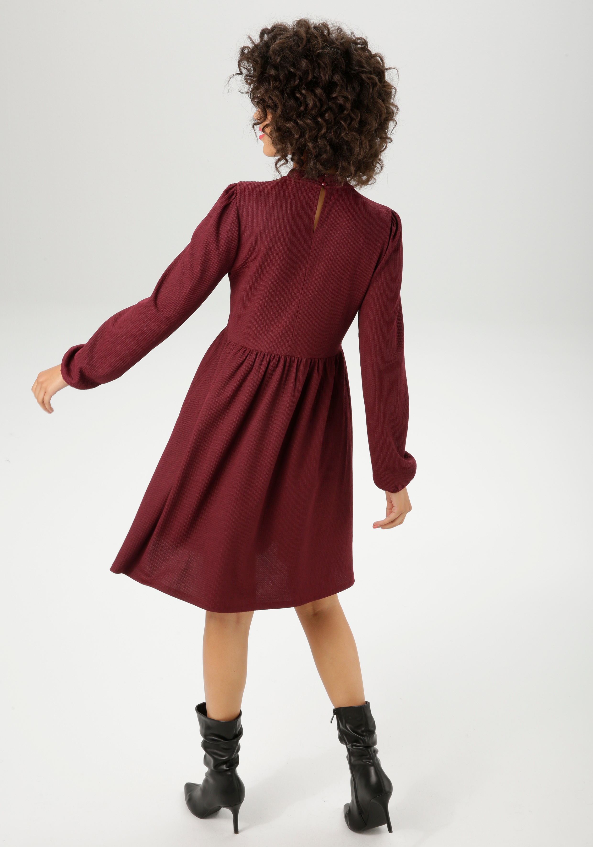 Thumbnail - Aniston CASUAL Jerseykleid, aus strukturierter, elastischer Crepé-Qualität - NEUE KOLLEKTION