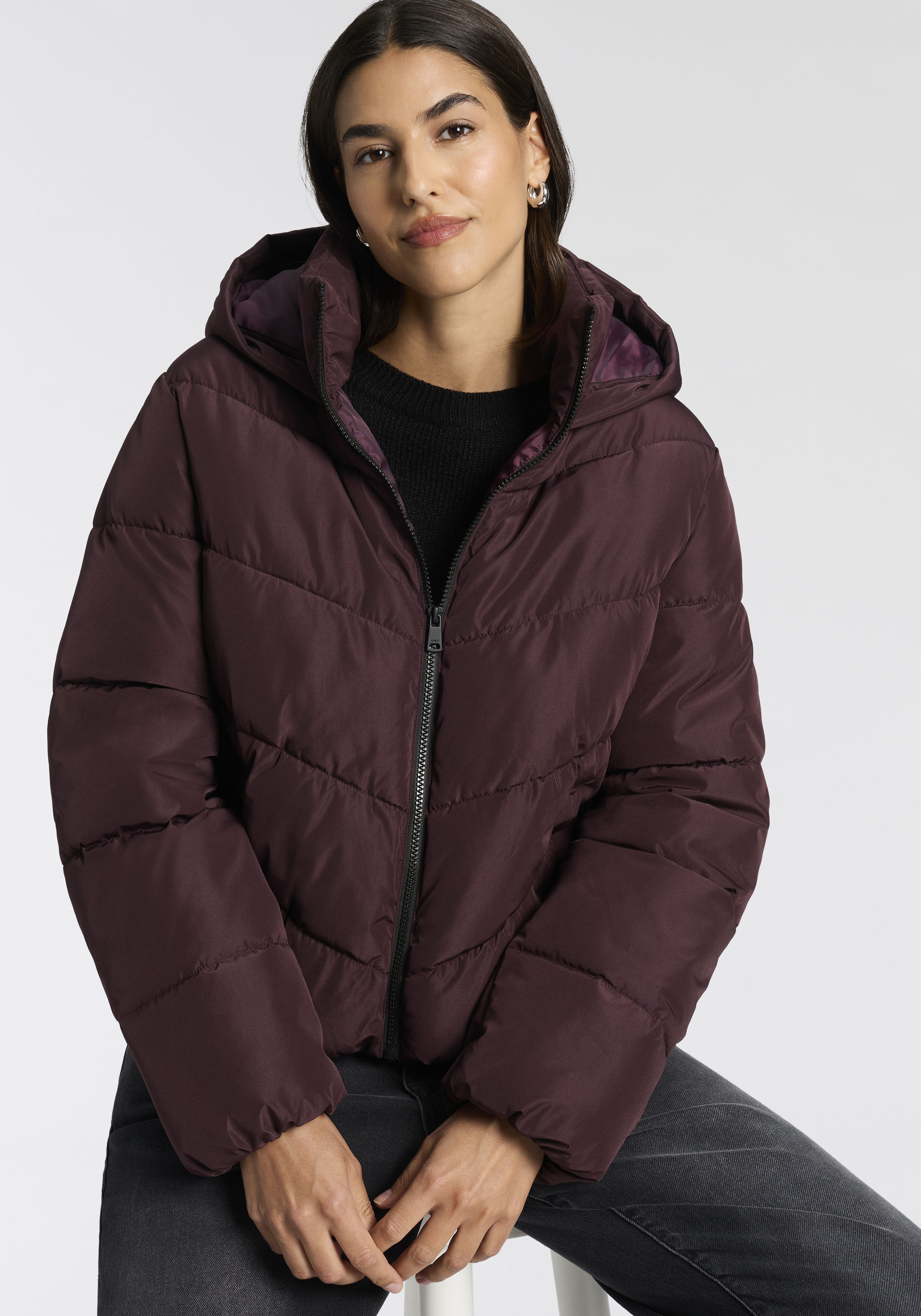 ONLY Steppjacke "ONLCLARISA PUFFER HOOD JACKET CS OTW" mit Kapuze Kunstfaser, Steppware, Kapuze, elastische Bündchen
