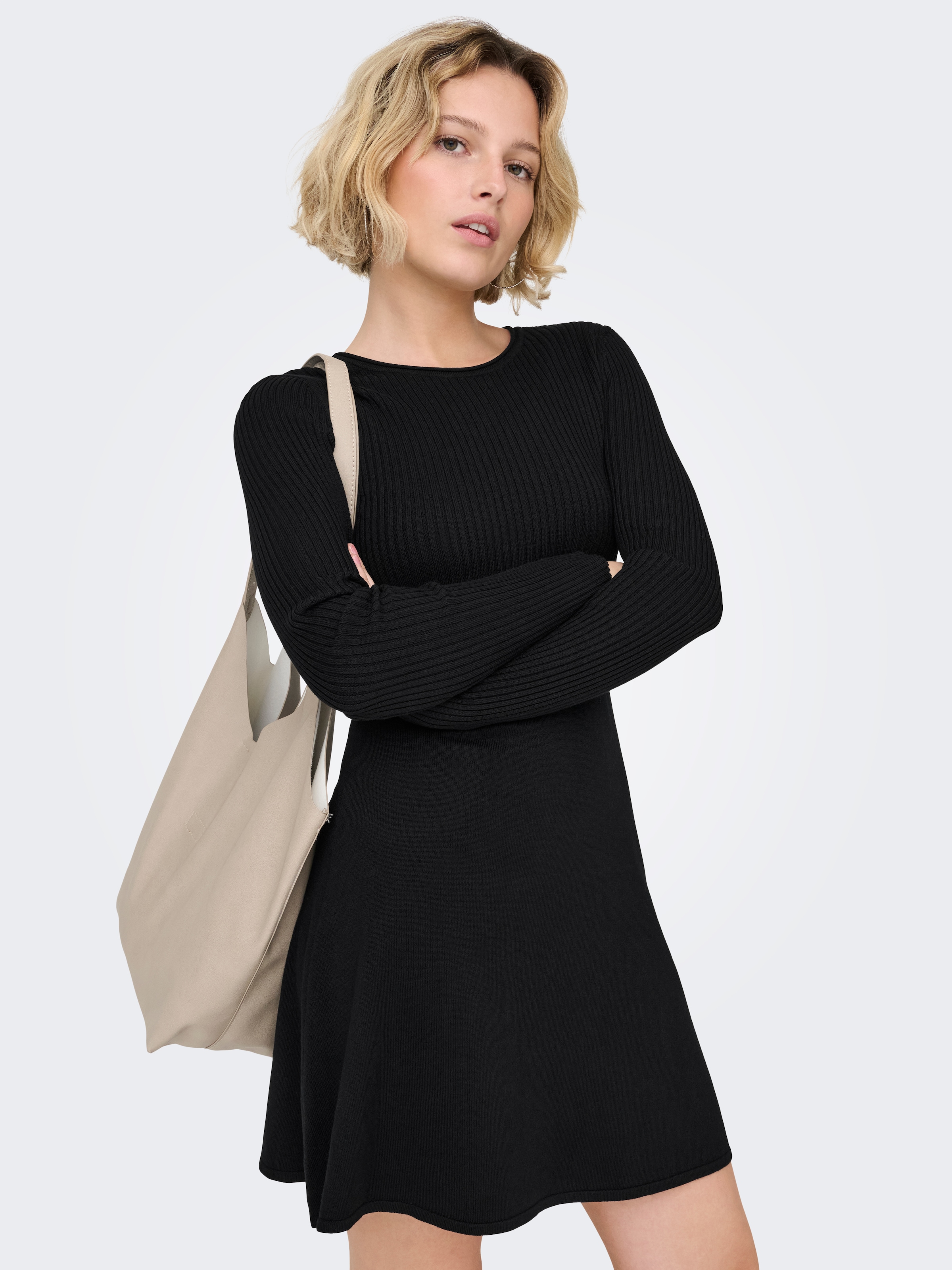 ONLY Minikleid »ONLMISTY LIFE  LS O-NECK RIB DRES EX KNT« Viskosemischung, regular fit, Rundhals