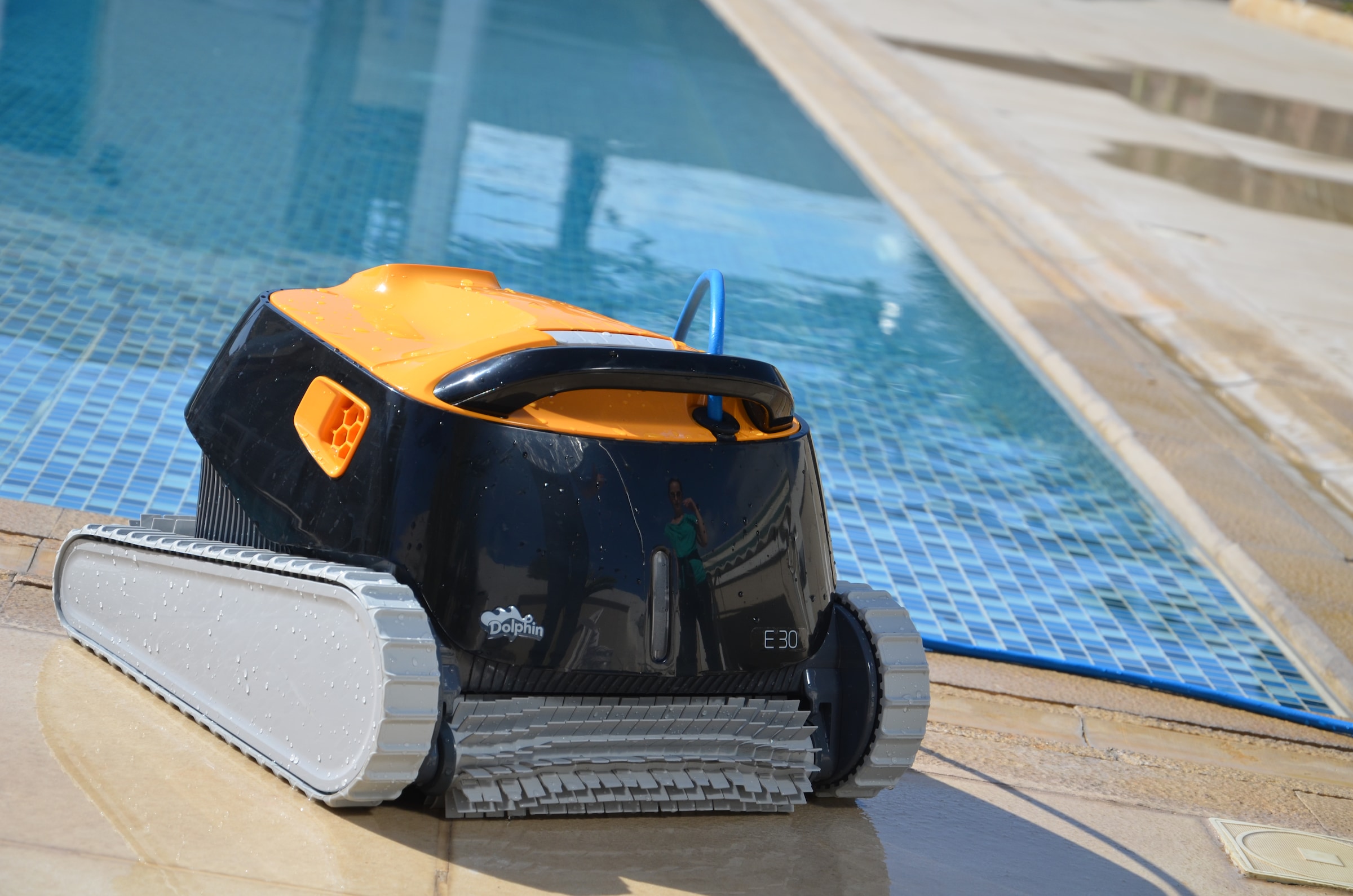 maytronics Poolroboter »Dolphin E30«, (Set), für Boden-/ Wand-/ Wasserlinienreinigung