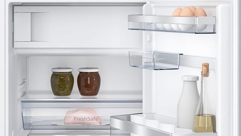 NEFF Einbaukühlschrank »KU2223DD0«, KU2223DD0, 82 cm hoch, 59,8 cm breit, Fresh Safe 1 : Schublade für ideale Lagerung von Fisch & Fleisch