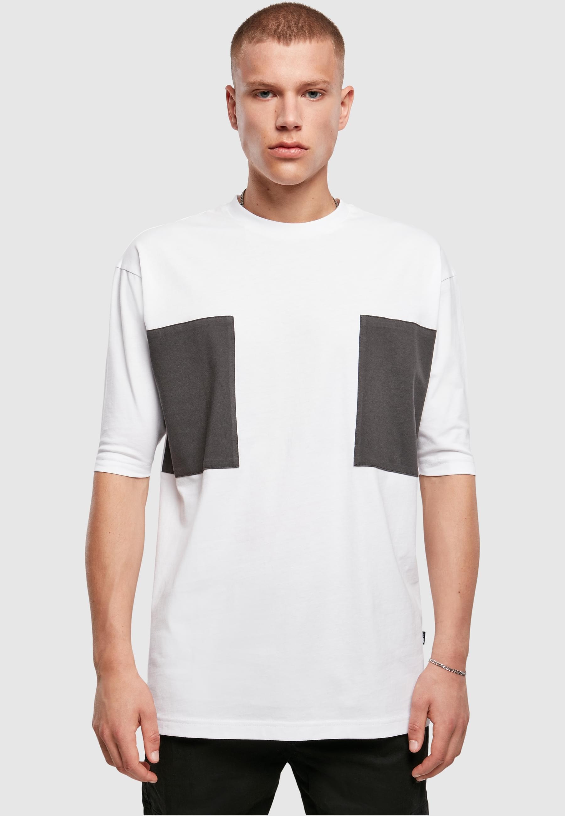 URBAN CLASSICS Kurzarmshirt »Urban Classics Herren Big Double Pocket Tee«, (1 tlg.)