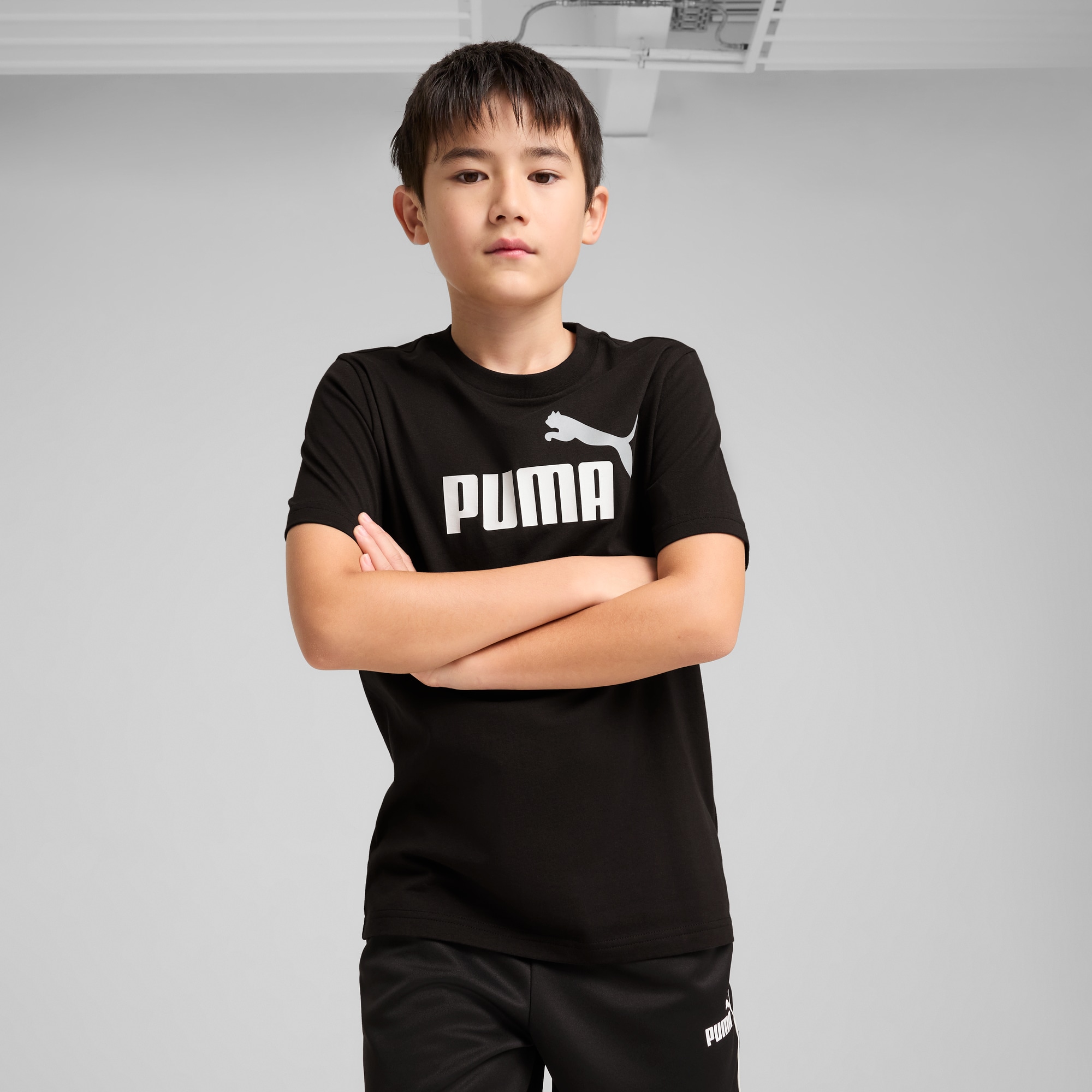 PUMA T-Shirt "ESS 2 COLOR NO1 LOGO TEE B" mit Rundhalsausschnitt, Kurzarm, ohne Kapuze