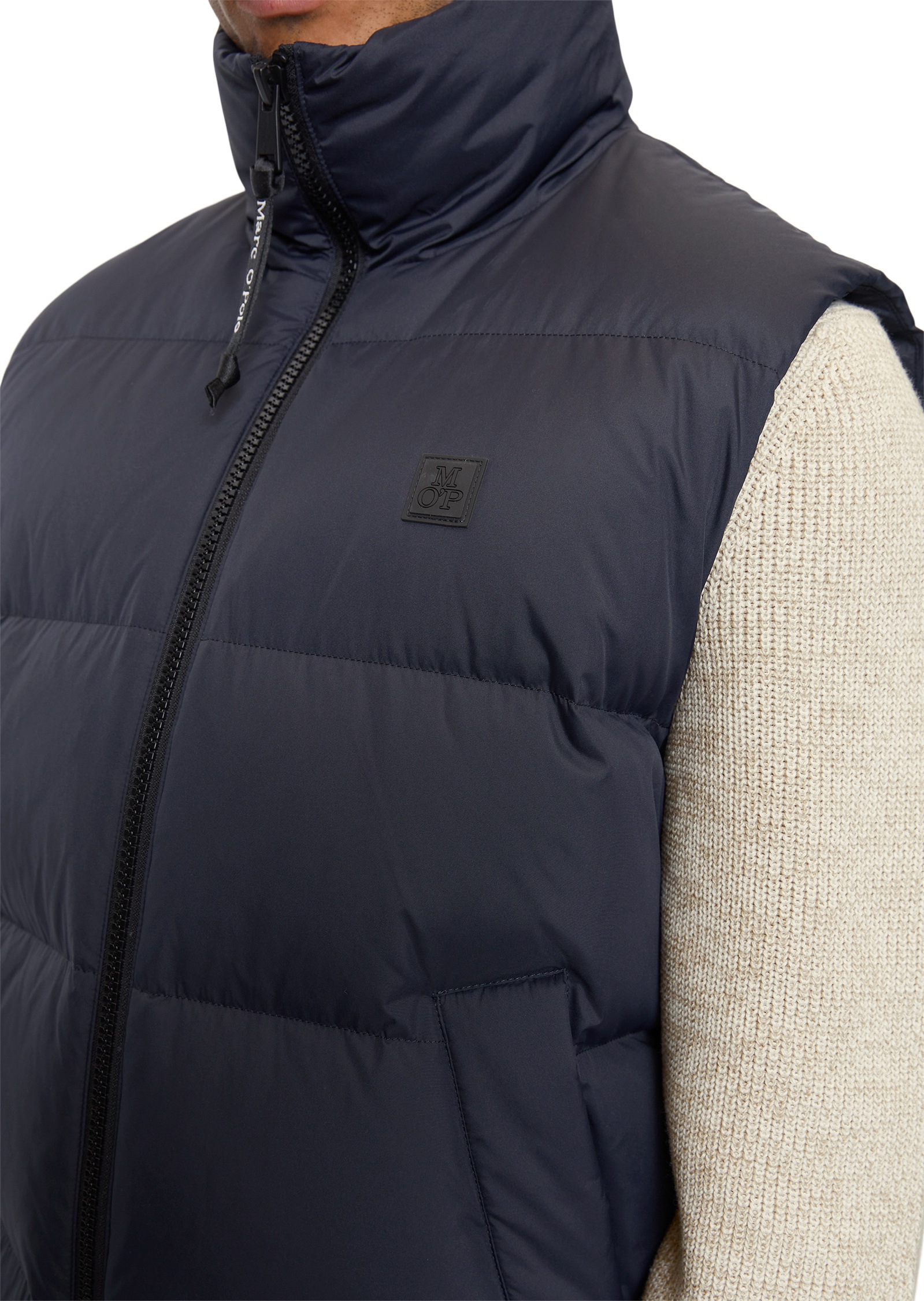 Marc O'Polo Steppweste »mit matter Oberfläche aus recyceltem Polyester«