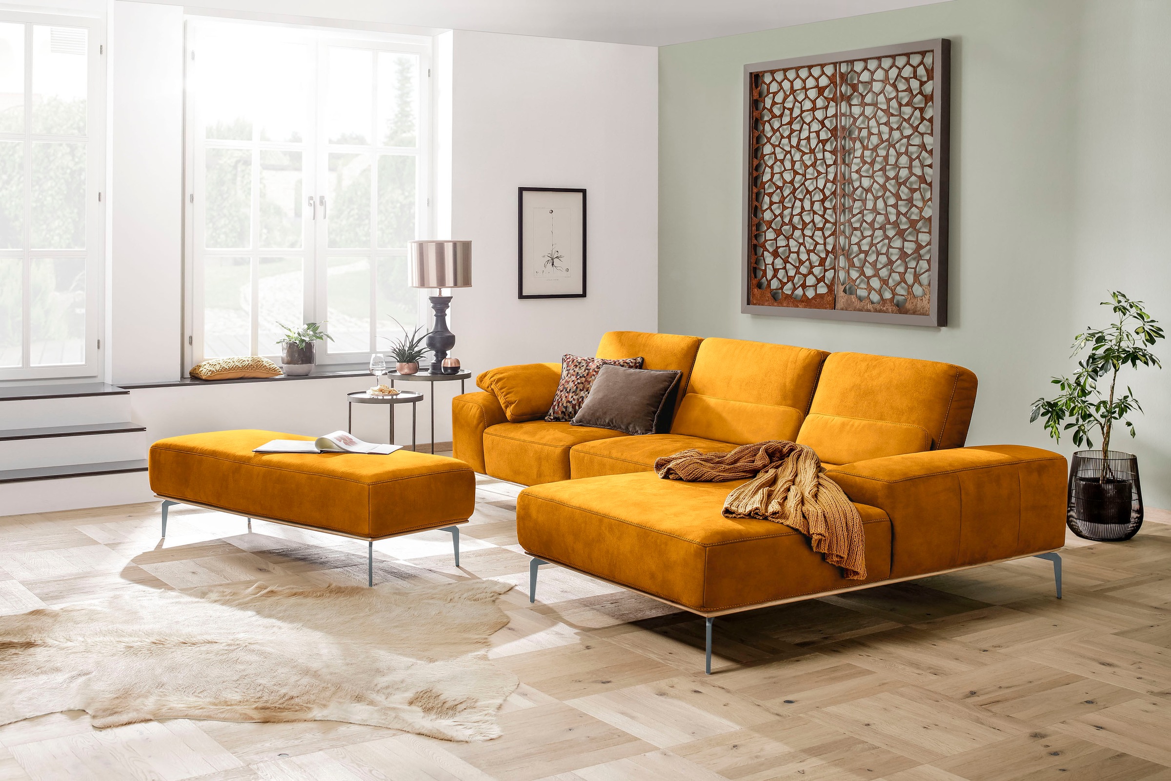 W.SCHILLIG Ecksofa »run, Designsofa mit tollem Sitzkomfort, bequem, L-Form« mit elegantem Holzsockel, Füße in Silber matt, Breite 319 cm