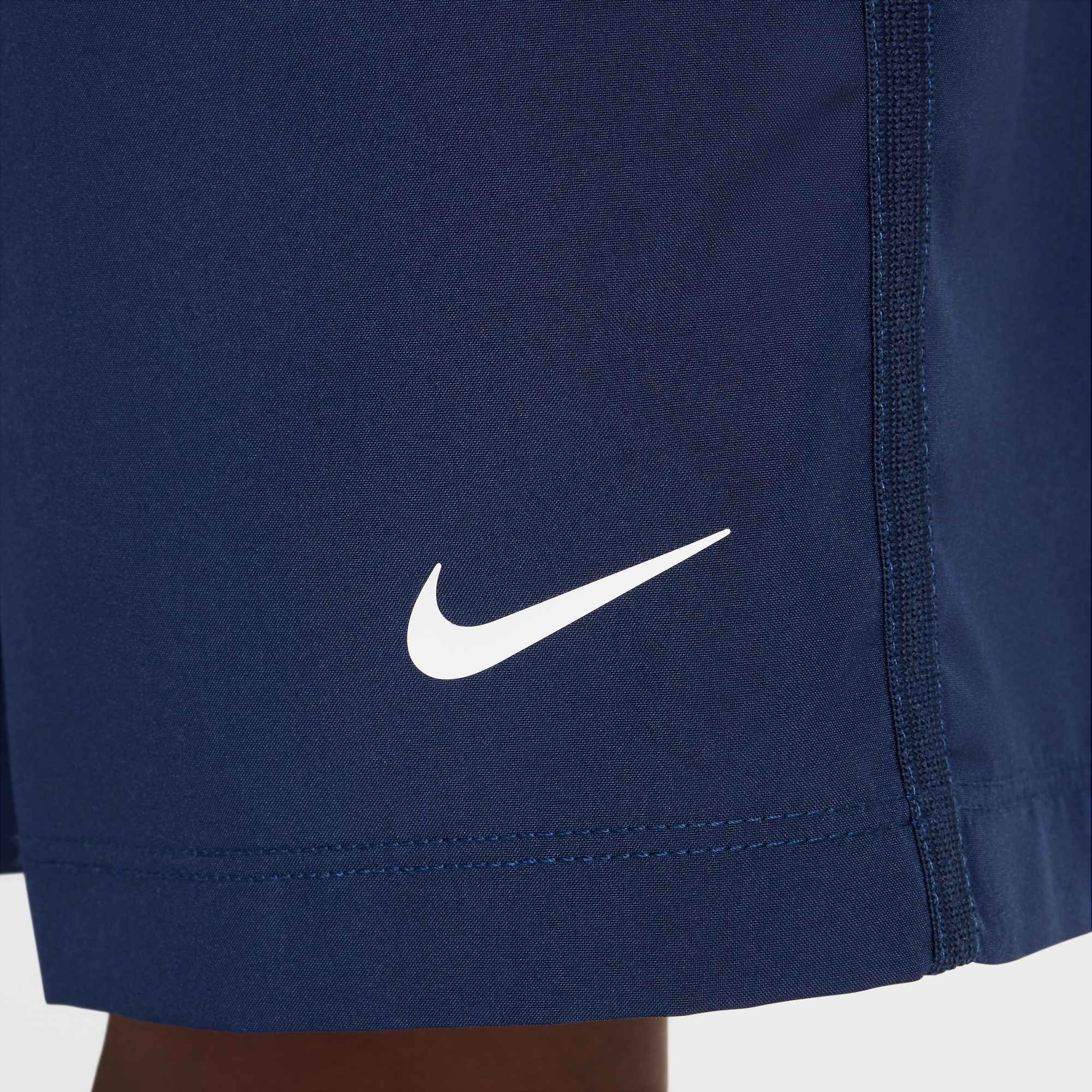 Nike Shorts »B NK DF MULTI WVN SHORT«  schnell trocknendes Material, atmungsaktiv, mit Eingrifftaschen