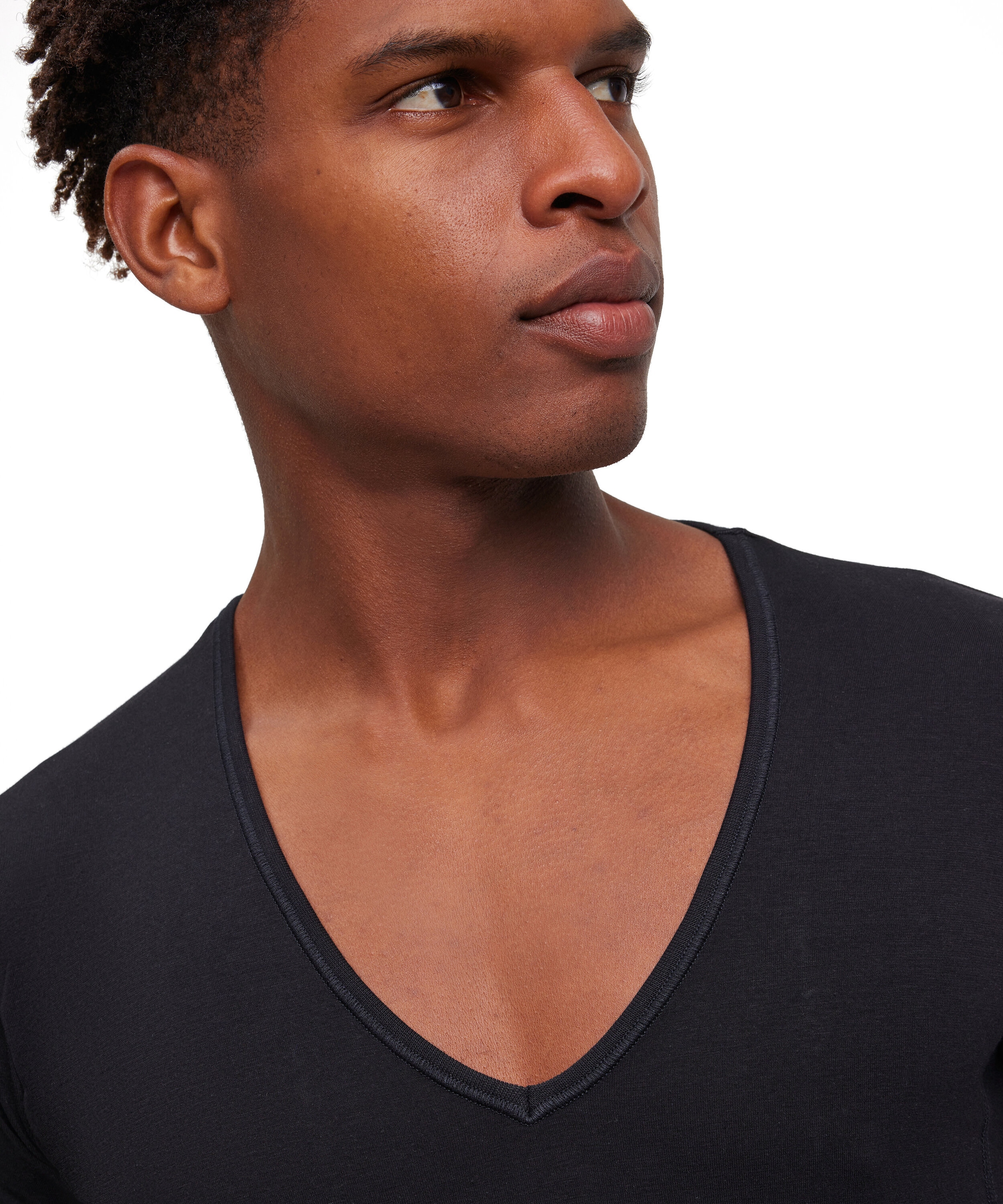 FALKE T-Shirt »Daily Climate Control« tiefer V-Ausschnitt, kurzarm, Cotton-Mix