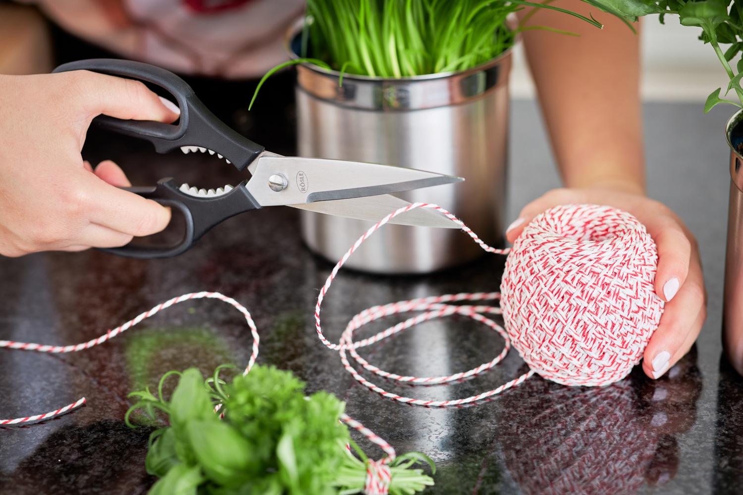 RÖSLE Haushaltsschere Küchenschere mit Mikrozahnung für exaktes Schneiden, günstig online kaufen