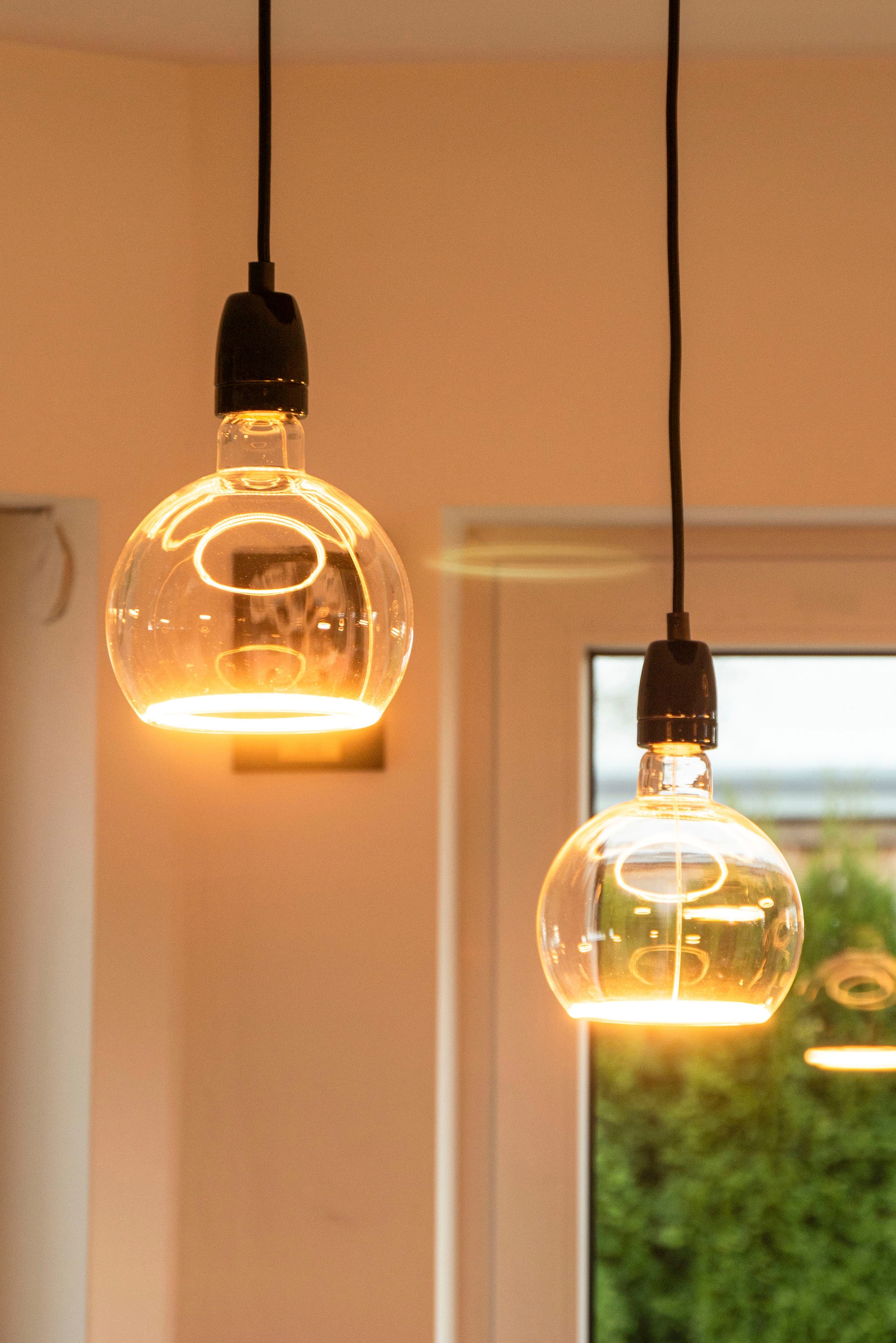 SEGULA LED-Leuchtmittel »LED Floating Globe 150 klar«, E27, 1 St., Extra-Warmweiß, LED Floating Globe 150 klar, E27, 4,5W, CRI 90, dimmbar