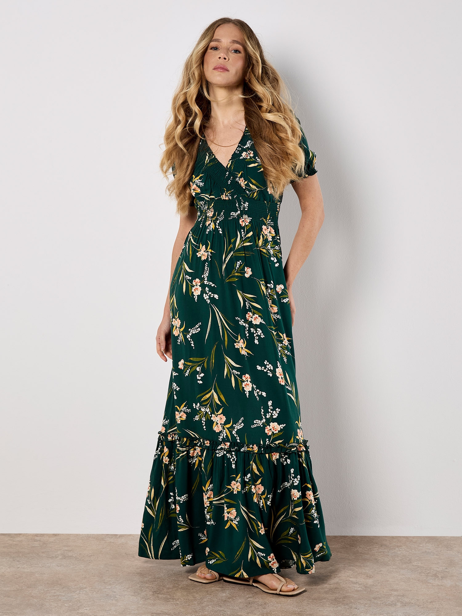Apricot Druckkleid "Florales Maxikleid" Mit Gesmokter Taille