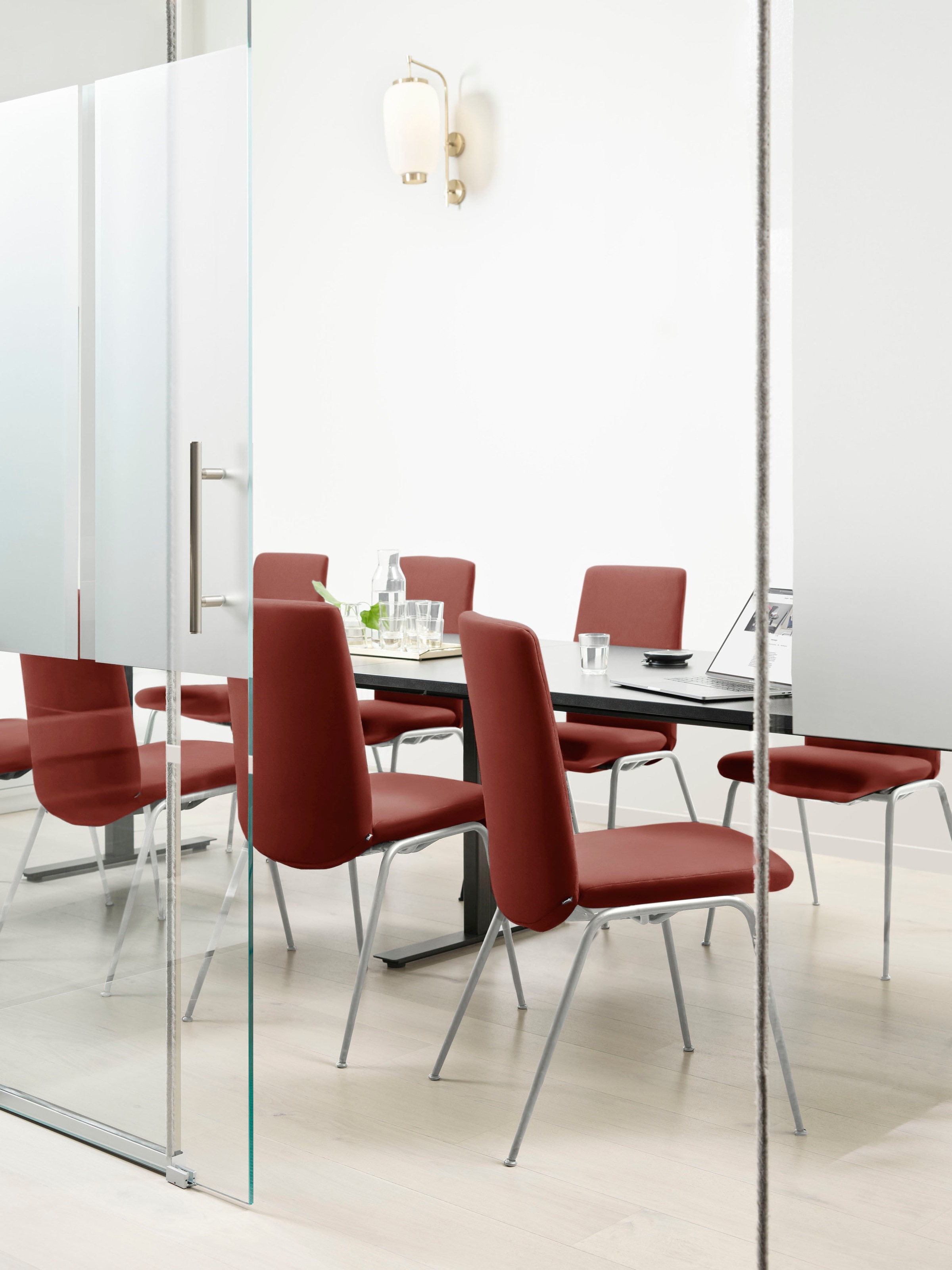 Stressless® Polsterstuhl »Laurel«, Microfaser DINAMICA, Low Back, Größe L, mit Beinen aus Stahl in Chrom glänzend