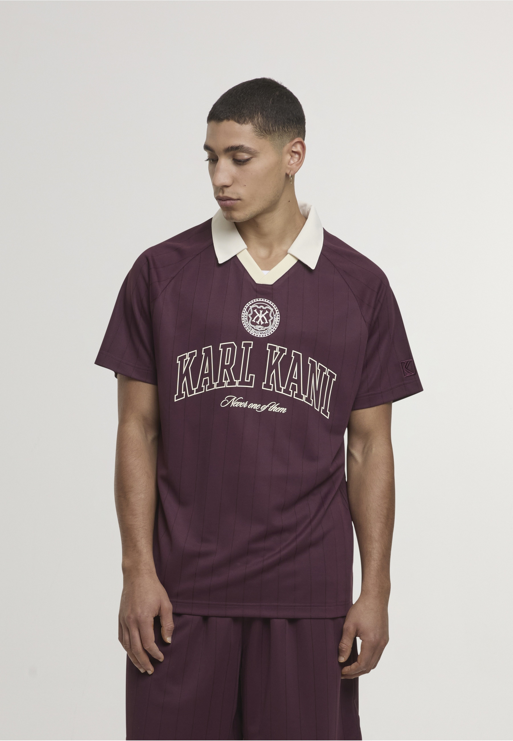 Karl Kani T-Shirt »Karl Kani Heritage Emblem Shadow Pinstripe Soccer Jersey« 1