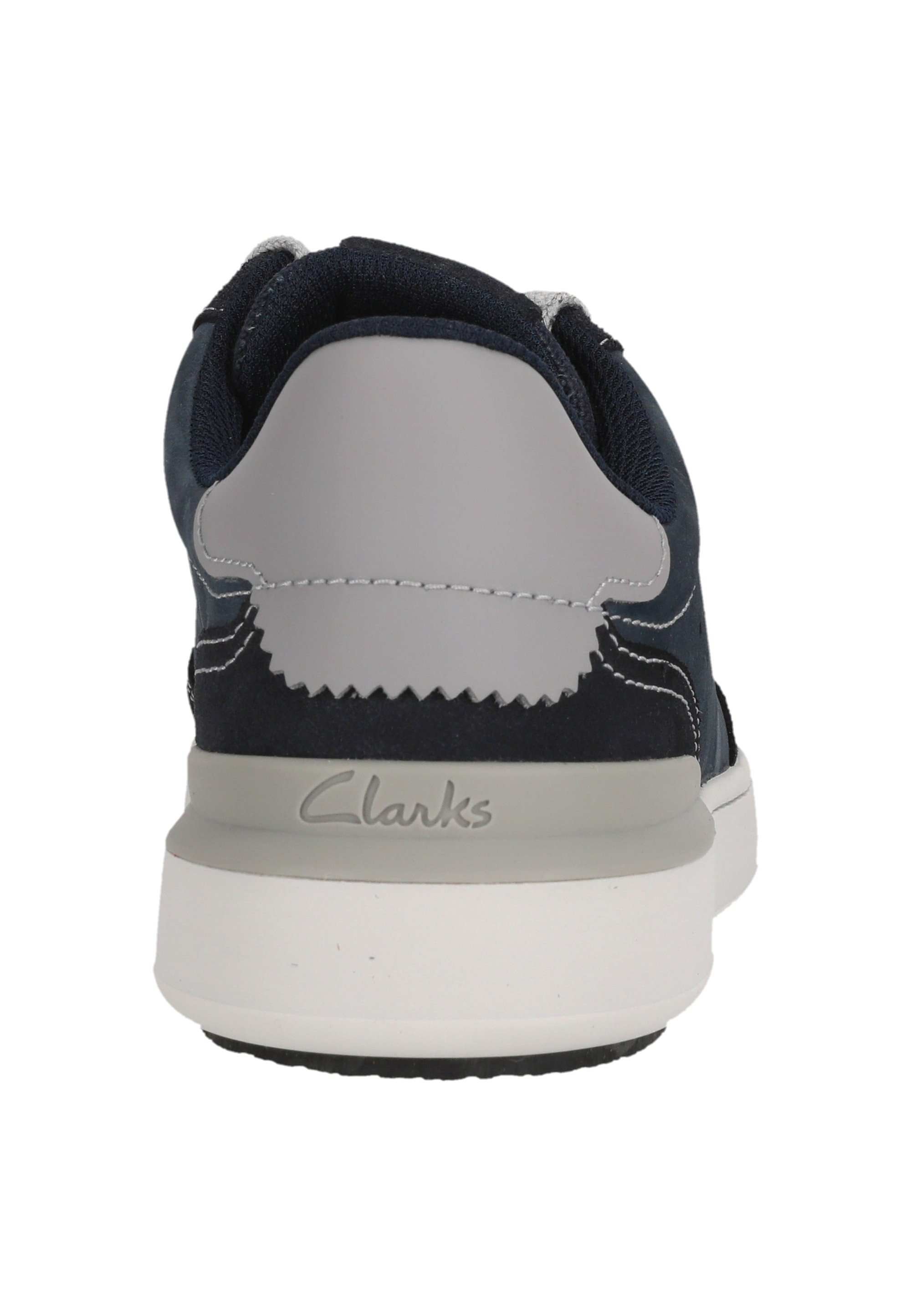 Clarks Sneaker »Courtlite«, mit federndem Fußbett