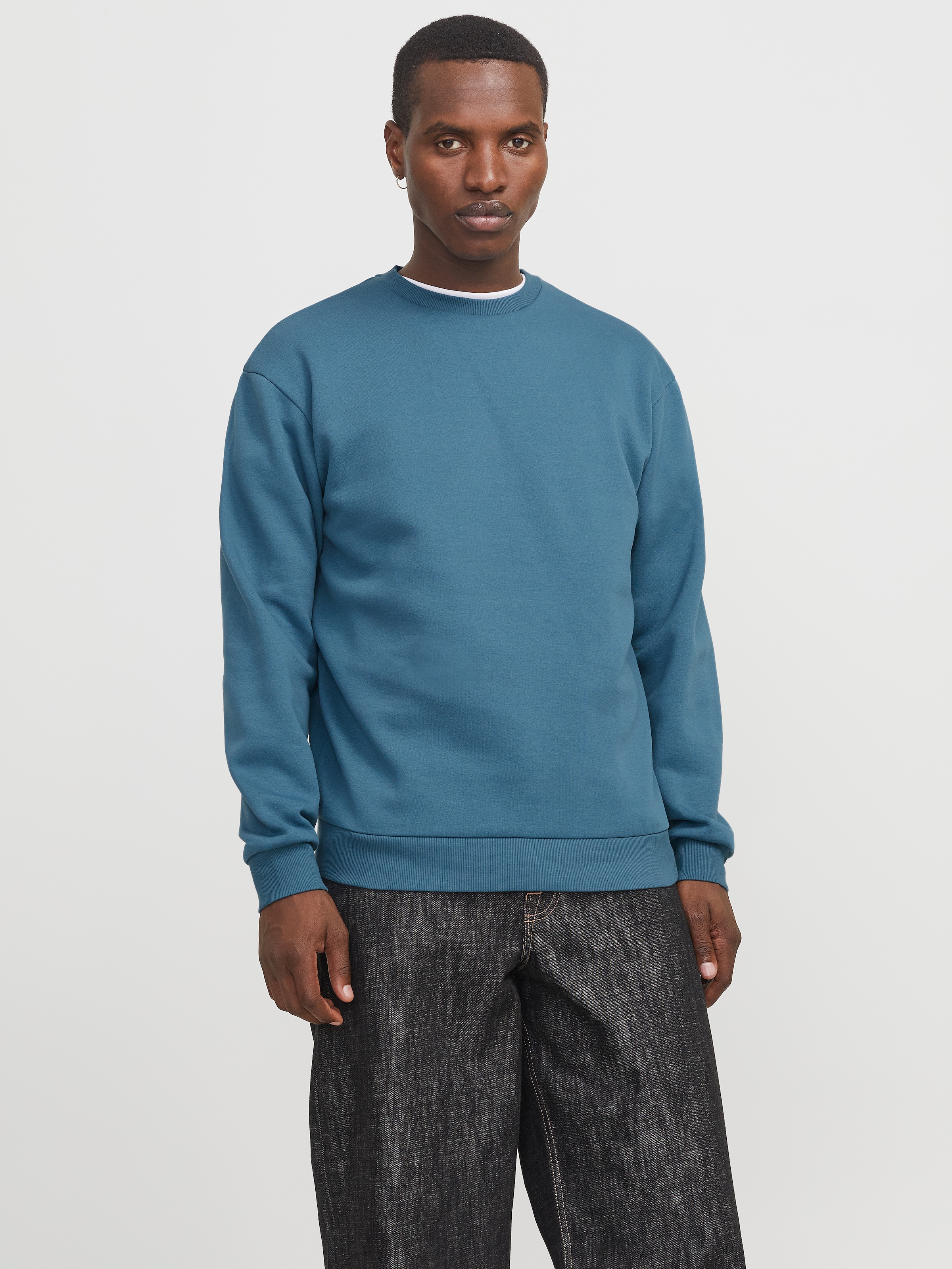 Jack & Jones Sweatshirt "JJEBRADLEY SWEAT CREW NOOS", mit Rippbündchen günstig online kaufen