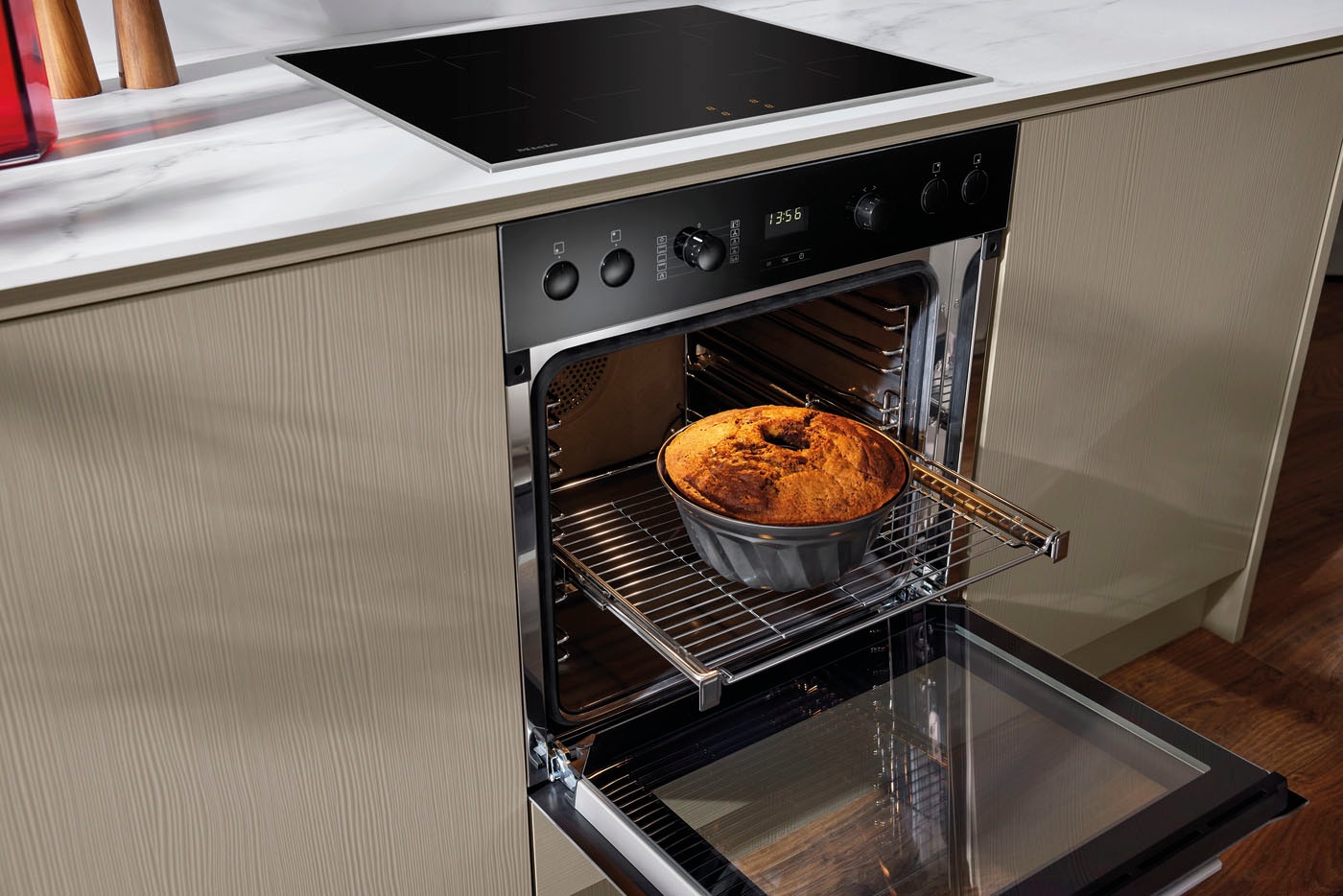 Miele Elektro-Herd-Set »H2459 E D OBSW + KM 6003 LPT«, mit Teleskopauszug nachrüstbar, PerfectClean Ausstattung, EasyControl Bedienung