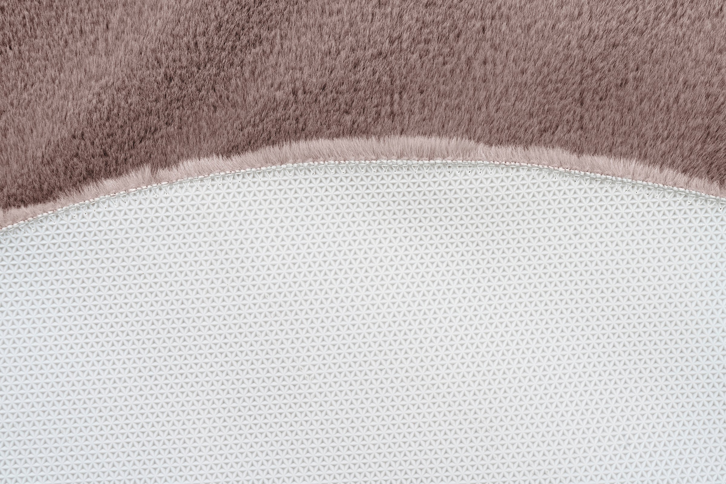 Kayoom Badematte »Rabbit Light«, rutschhemmend beschichtet, fußbodenheizungsgeeignet, weiche Kaninchenfell Haptik, Badezimmer, Kinderzimmer, Schlafzimmer