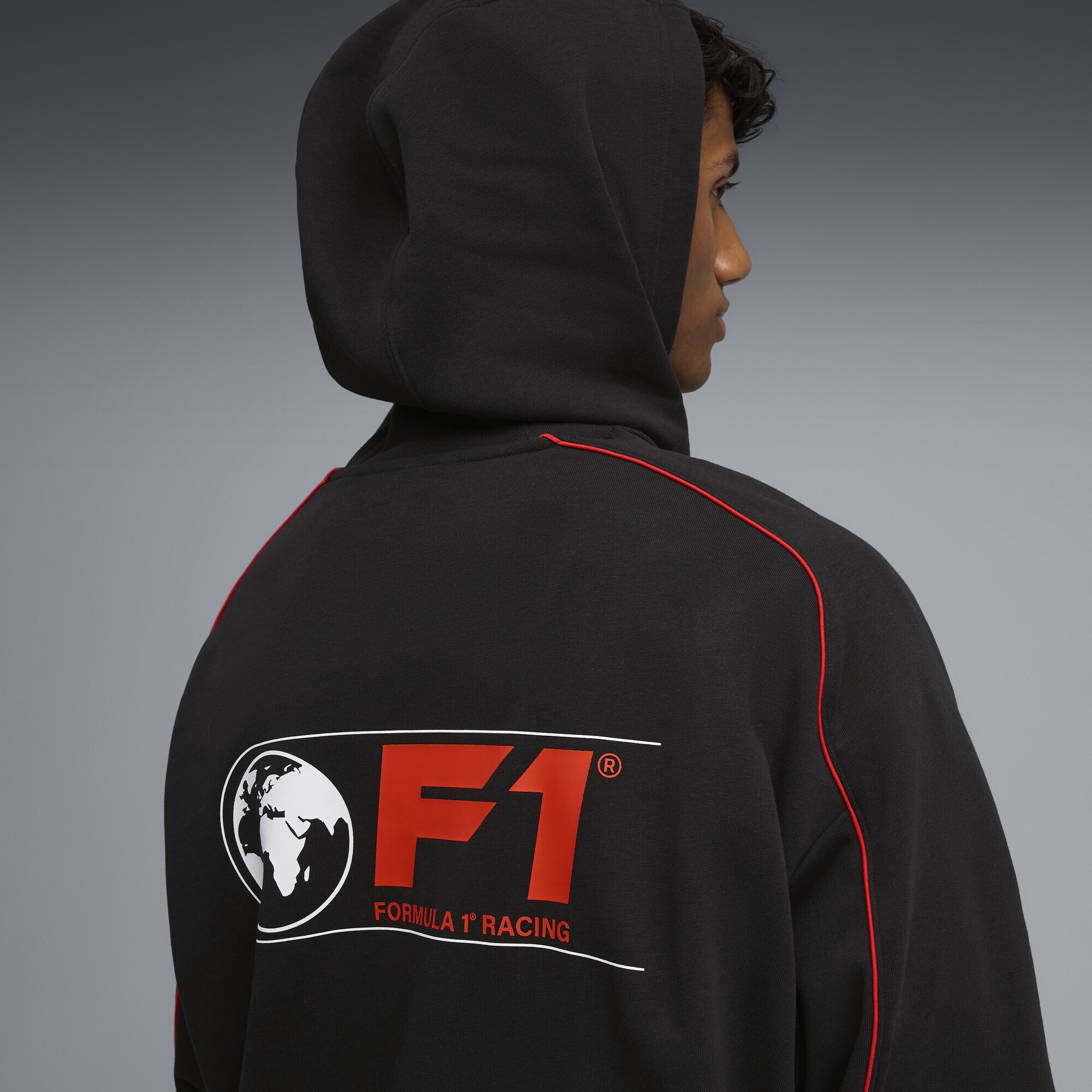 PUMA Hoodie »F1® Relaxed Graphic Hoodie Herren«