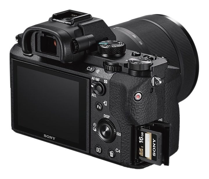 Sony Systemkamera »A7 II«, SEL-2870, 24,3 MP, WLAN (Wi-Fi)-NFC, Gesichtserkennung, HDR-Aufnahme, Makroaufnahme