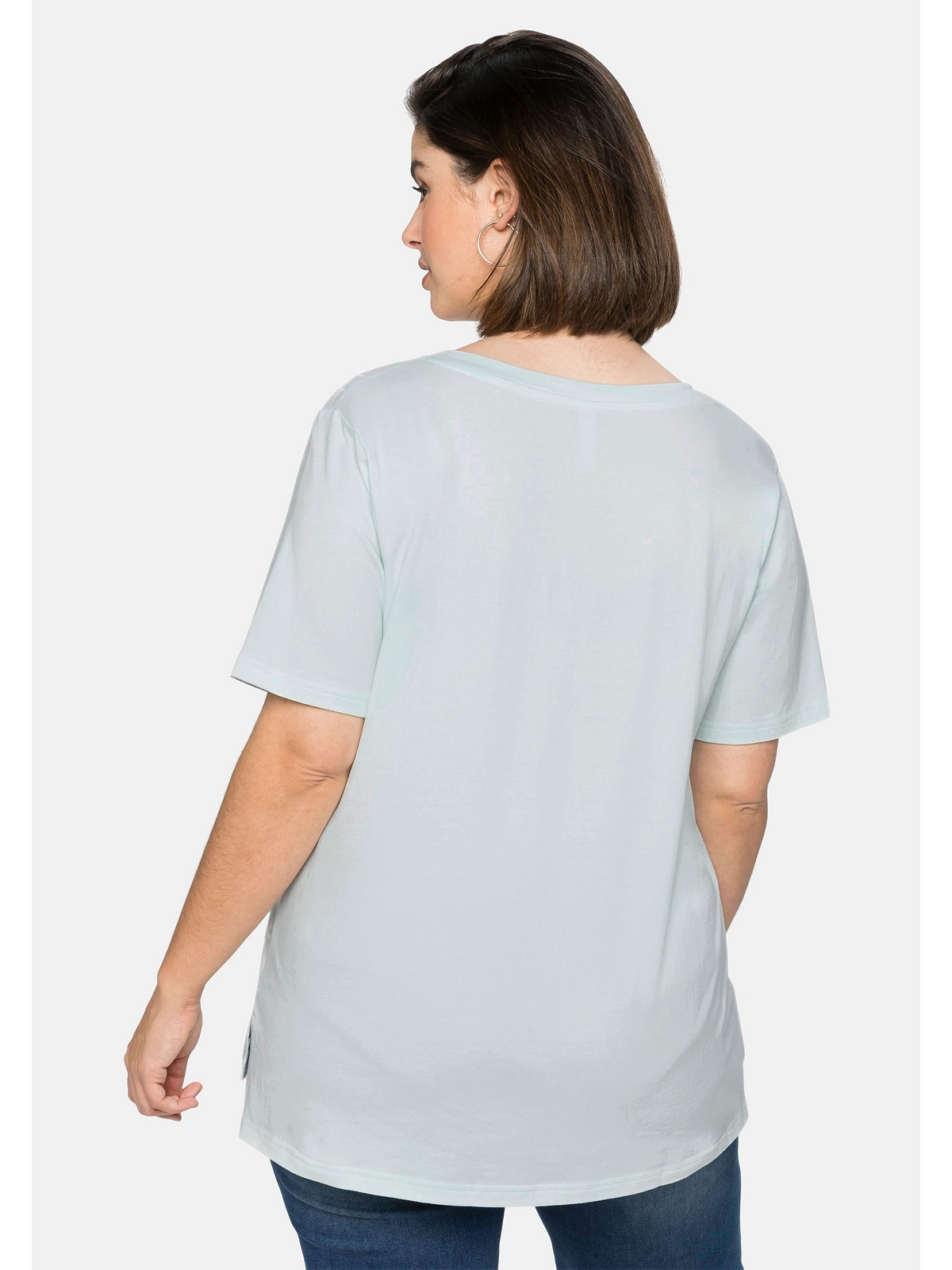Sheego T-Shirt »Große Größen«, mit tiefem V-Ausschnitt und Palmenprint vorn
