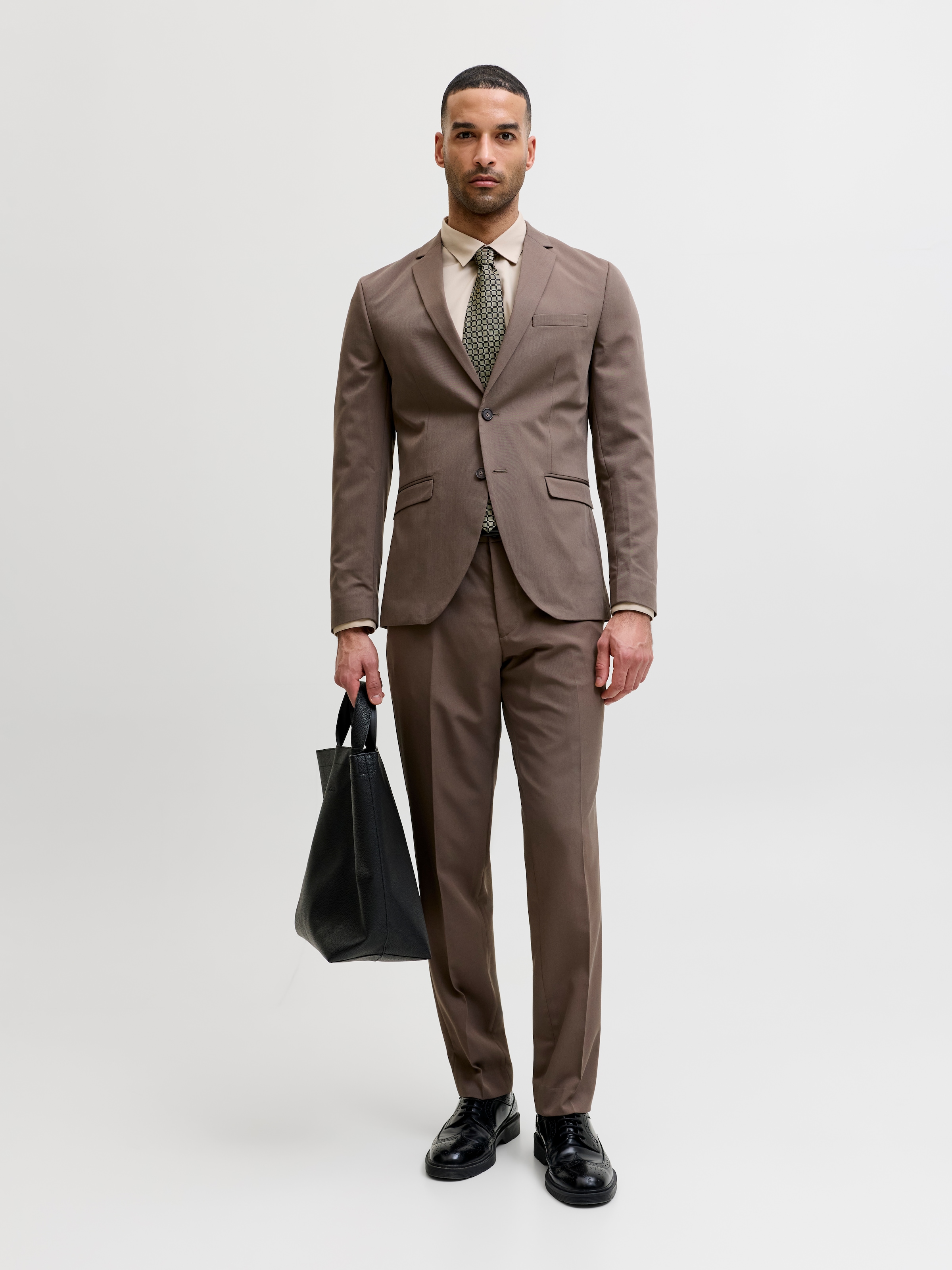 Jack & Jones »JPRFRANCO  Extra schmal, pflegeleicht, stilvoll mit fallendem Revers« slim fit Materialmix aus Polyester, Viskose und Elasthan
