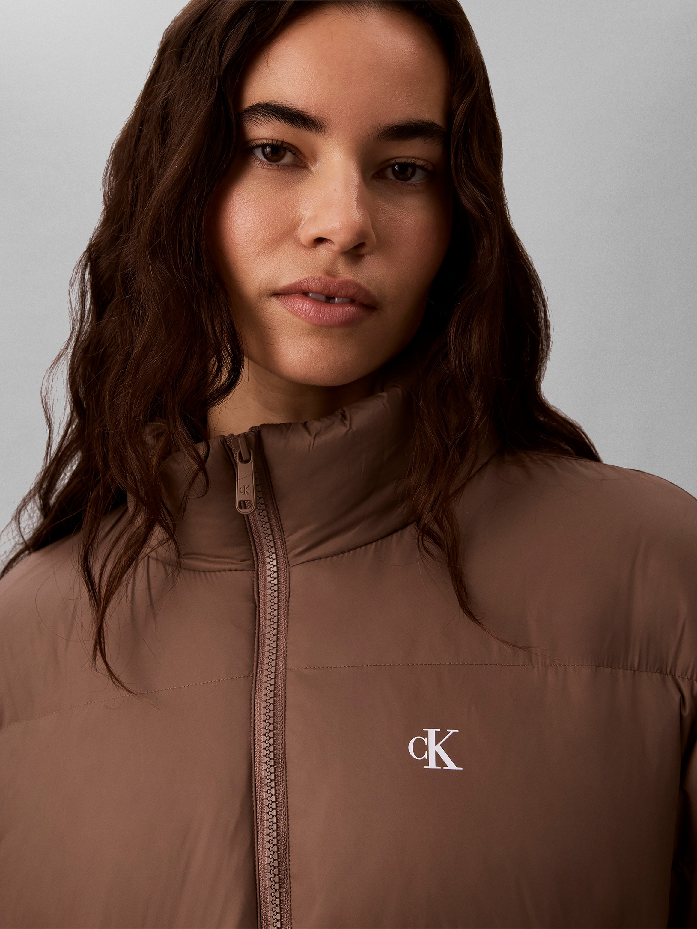 Calvin Klein Jeans Steppmantel »ESSENTIAL LONG DOWN PUFFER« Regular fit mit Kapuze