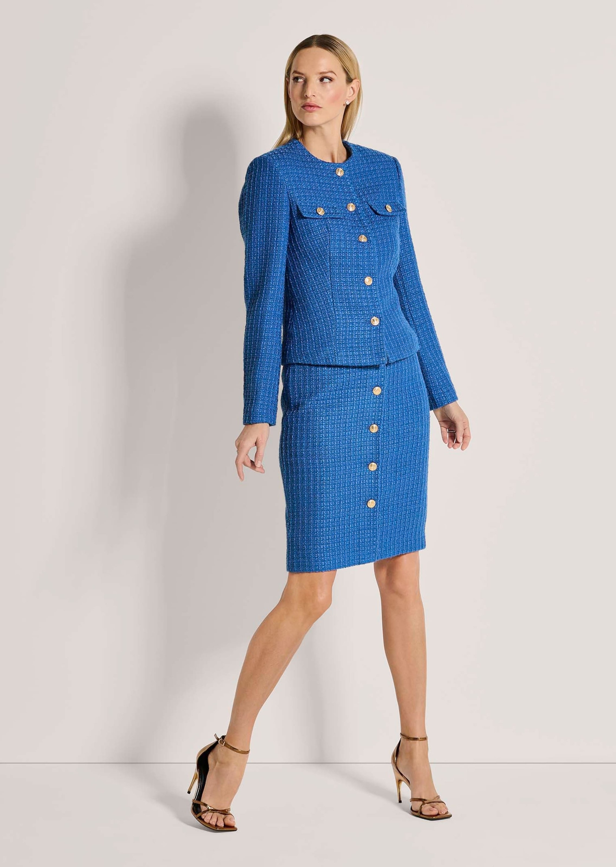 MADELEINE Jerseyblazer "Blazer Couturiger Kurzblazer mit goldfarbenen Knöpf günstig online kaufen