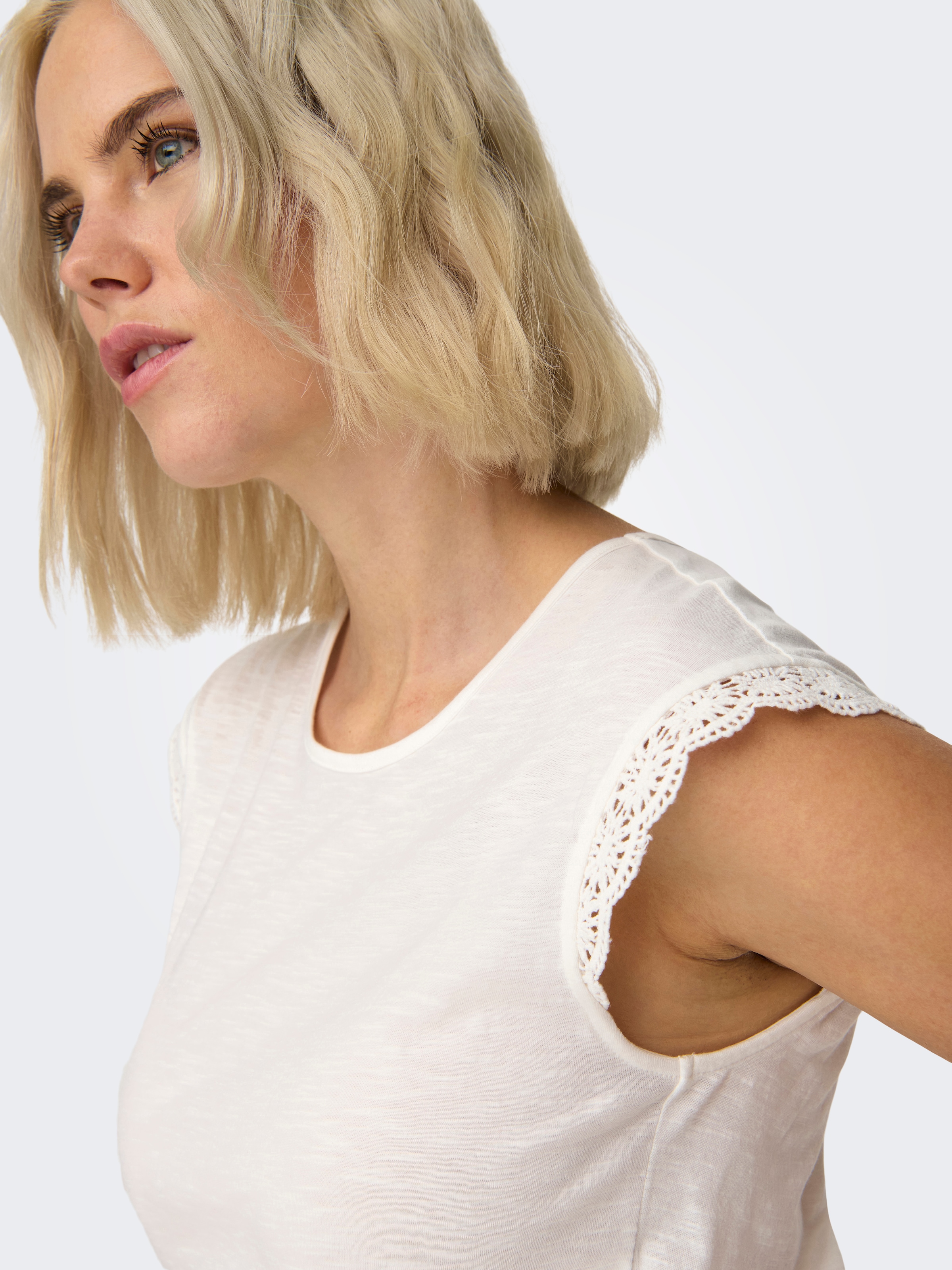 JDY Kurzarmshirt »JDYSALVA LIFE S/L CROCHET TOP JRS«