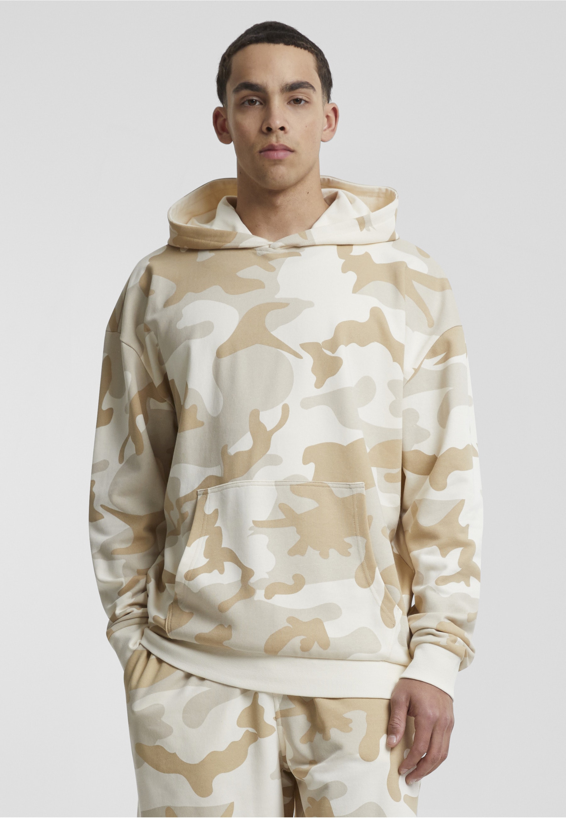 URBAN CLASSICS Kapuzensweatshirt »Urban Classics Herren Easy Camo Hoody«, 1 Stk.

