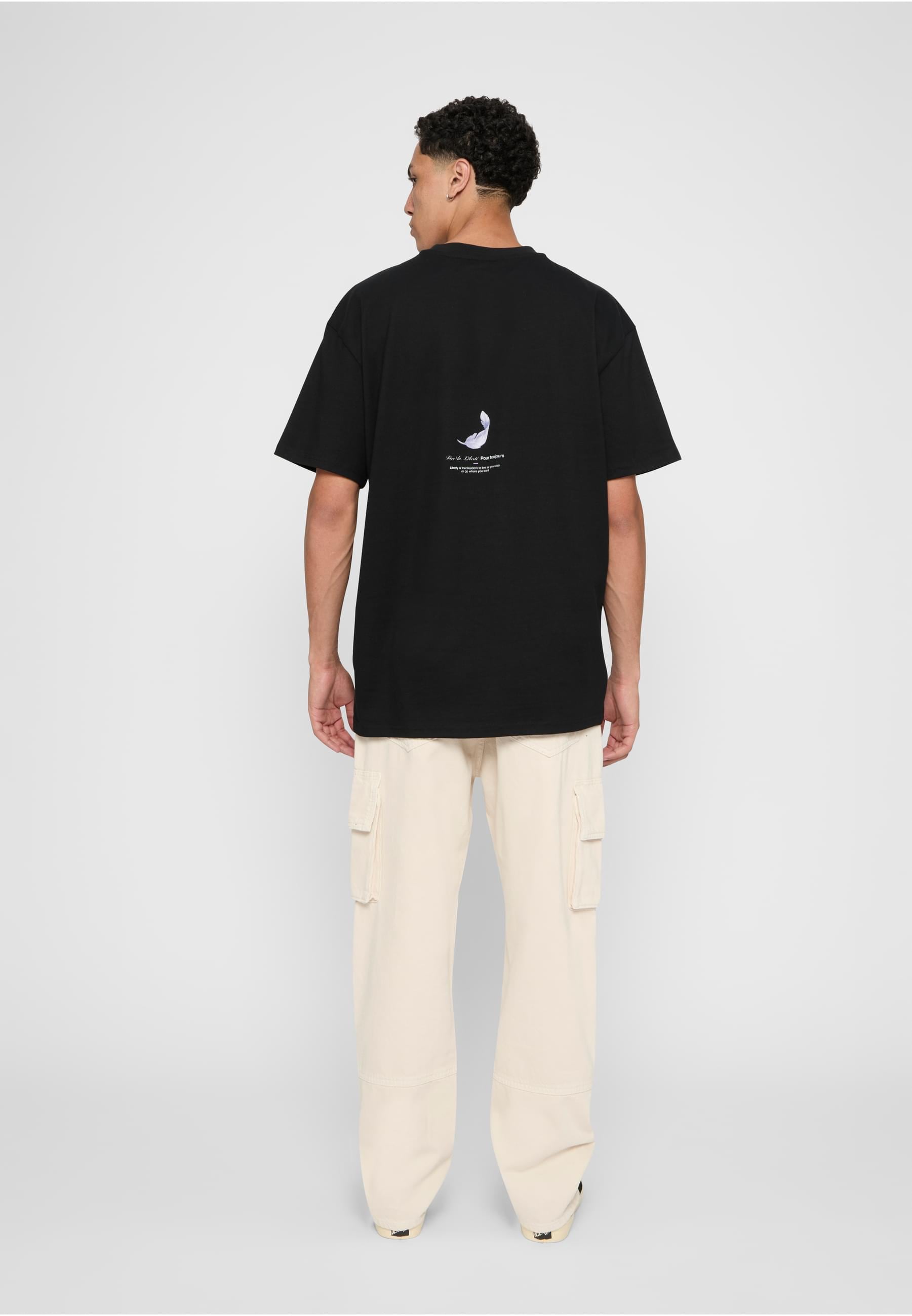Upscale by Mister Tee Kurzarmshirt »Upscale by Mister Tee Herren Vive la Liberte Oversize Tee«, (1 tlg.)