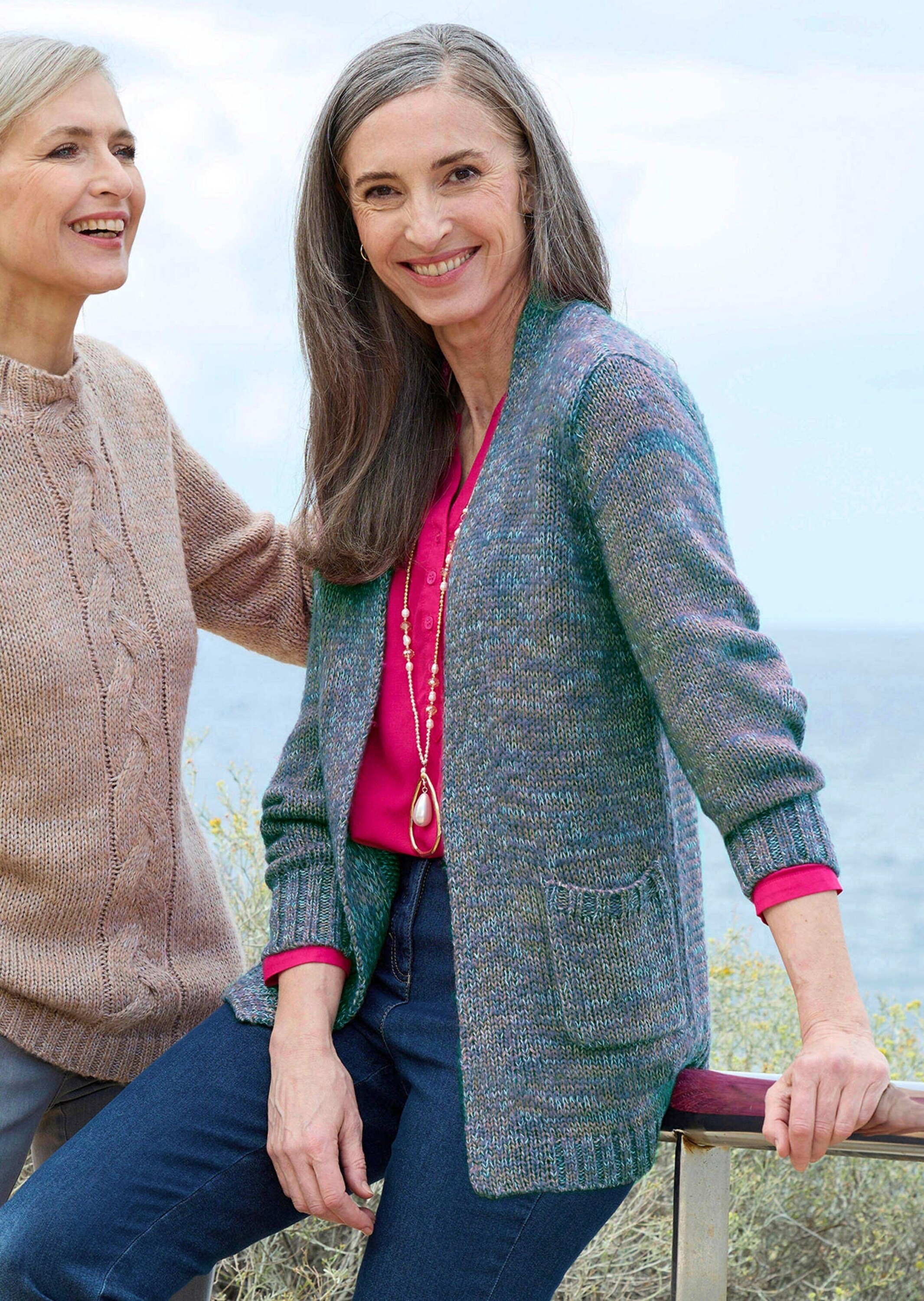 GOLDNER Strickjacke »Kurzgröße Strickjacke mit aufgesetzten Taschen«