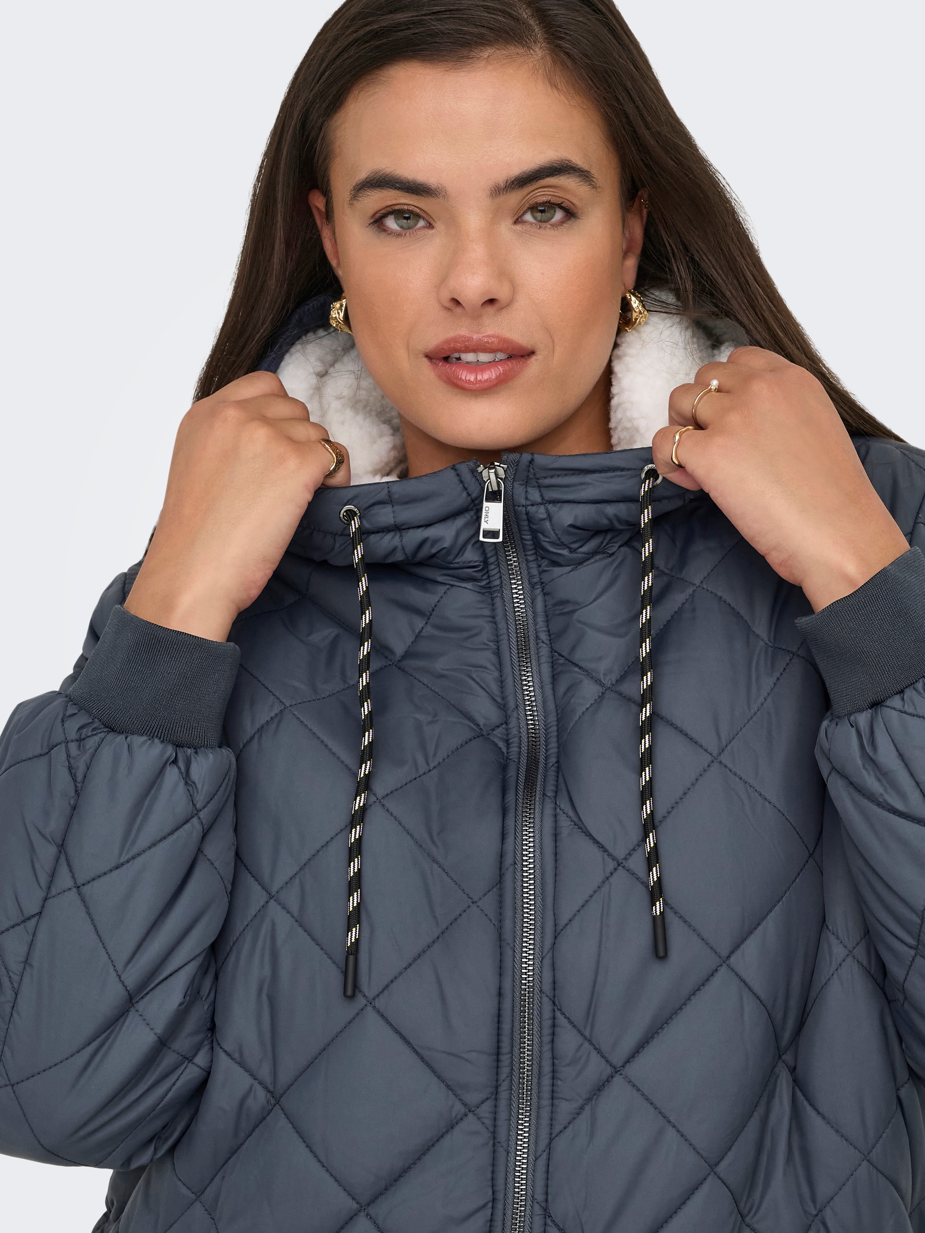 Thumbnail - ONLY CARMAKOMA Steppmantel "CARNEWSANDY QUILT COAT CC OTW"