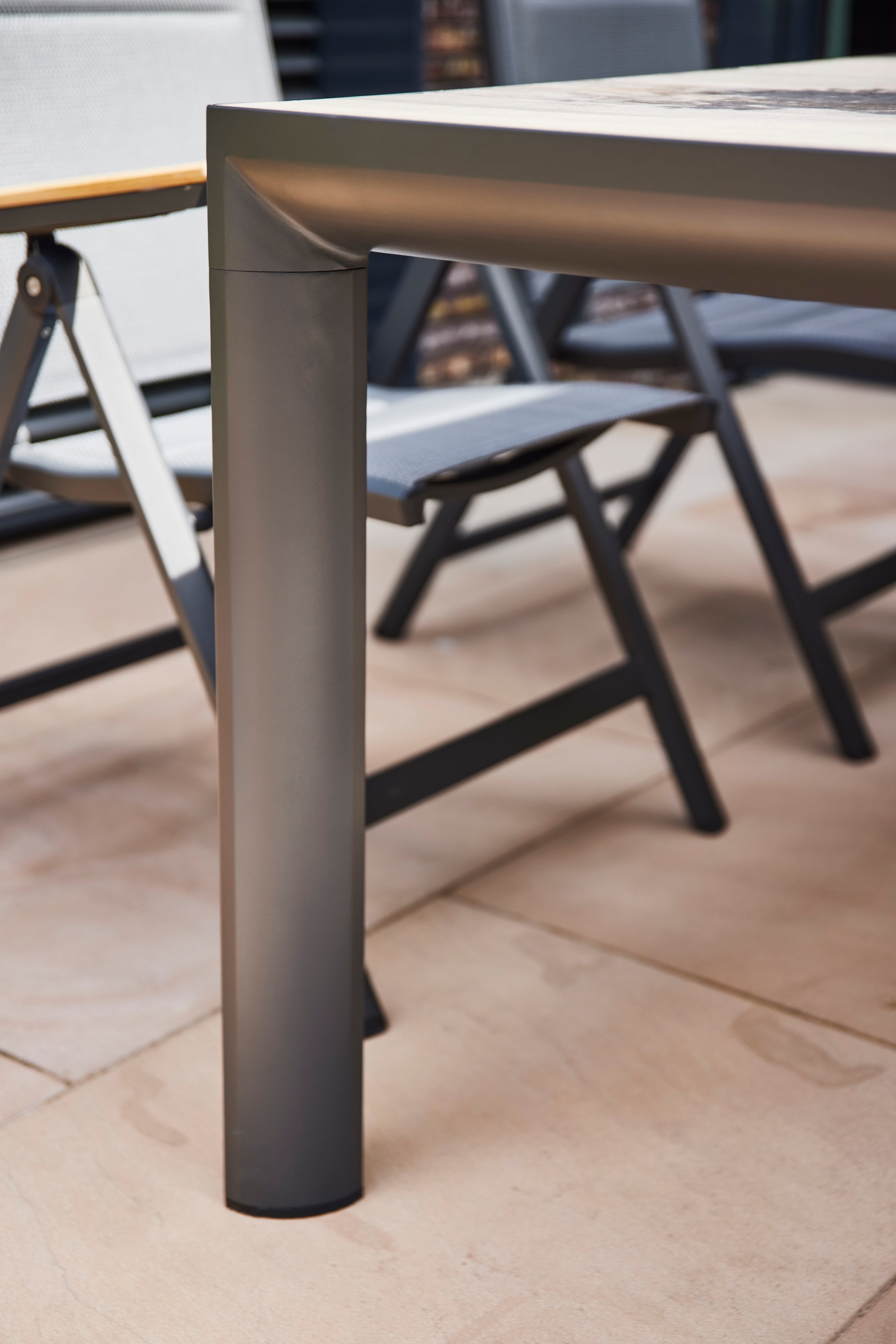 Siena Garden Gartentisch »SILVA Tisch 220x100cm matt anthrazit/washed grey« Aluminiumgestell matt anthrazit, Tischplatte aus Keramik, washed grey