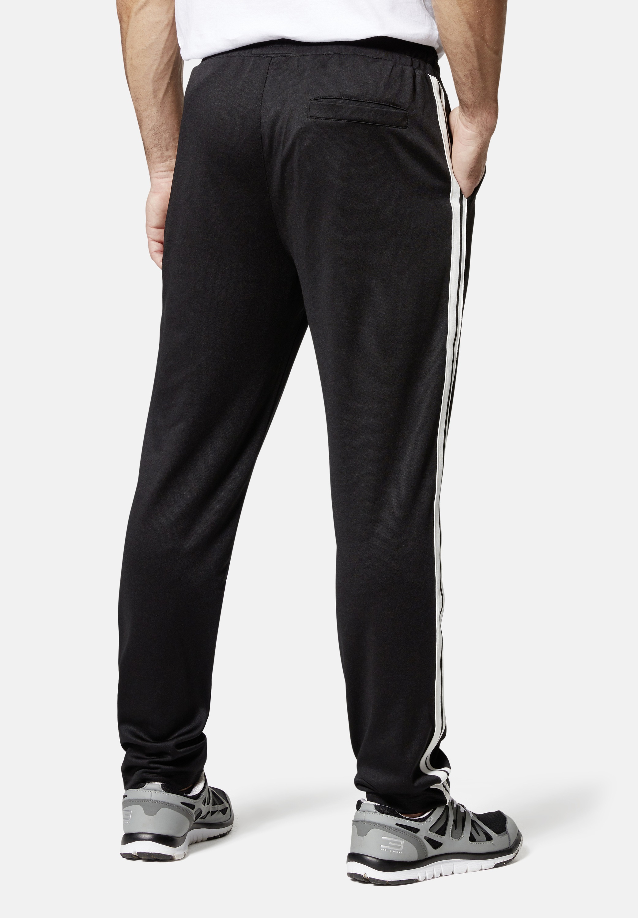 HERO by John Medoox Sporthose "Racingstripe Jogginghose" Bequemer Oberschen günstig online kaufen
