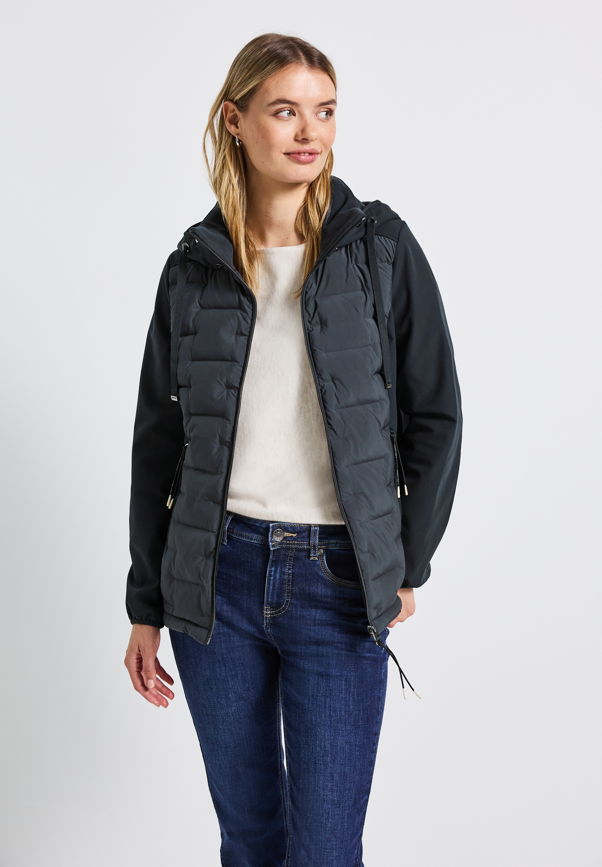 STREET ONE Softshelljacke, mit Kapuze, mit Kapuze mit Tunnelzugband günstig online kaufen