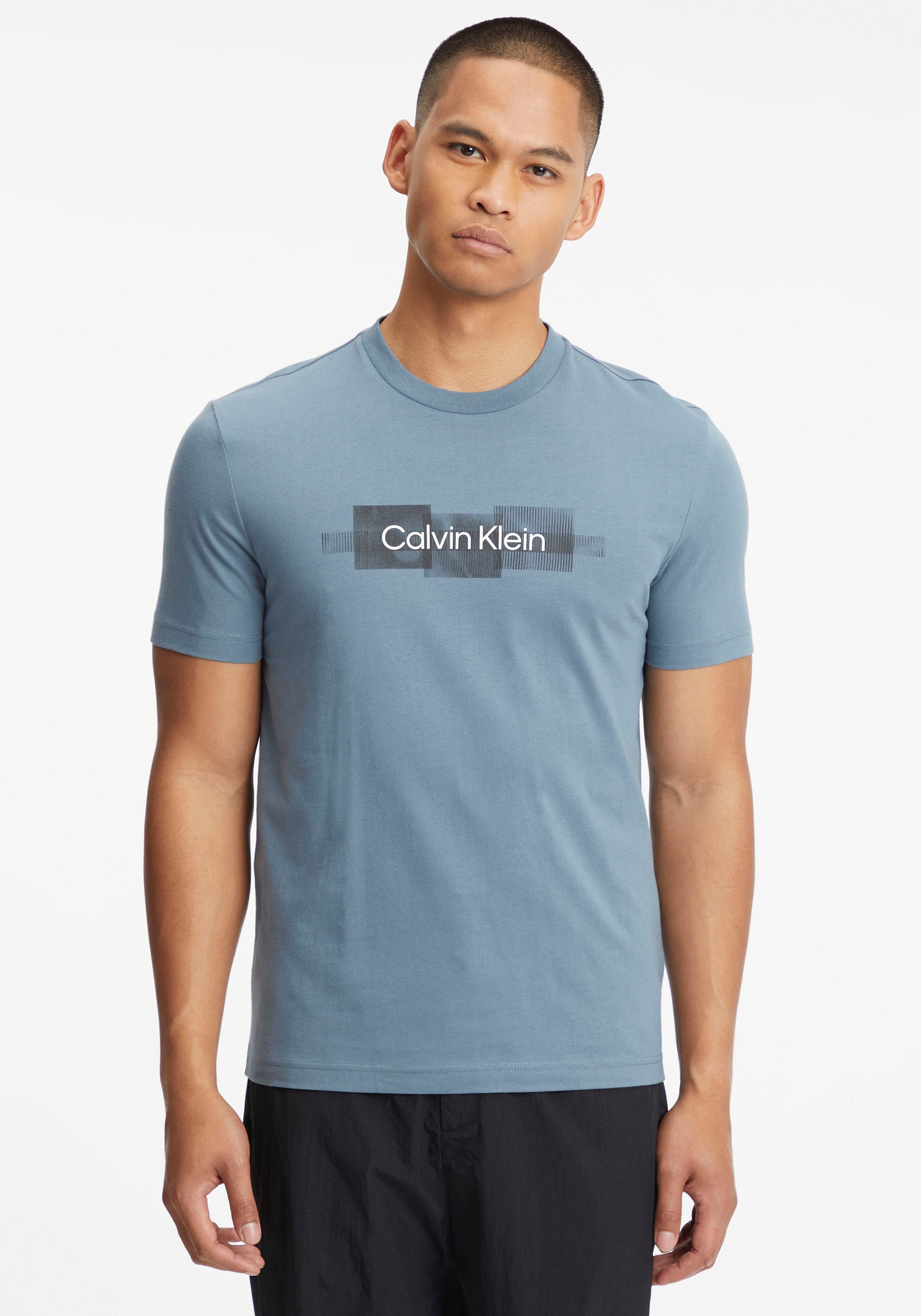 Calvin Klein T-Shirt »BOX STRIPED BAUR Baumwolle T-SHIRT«, bestellen reiner aus LOGO | ▷