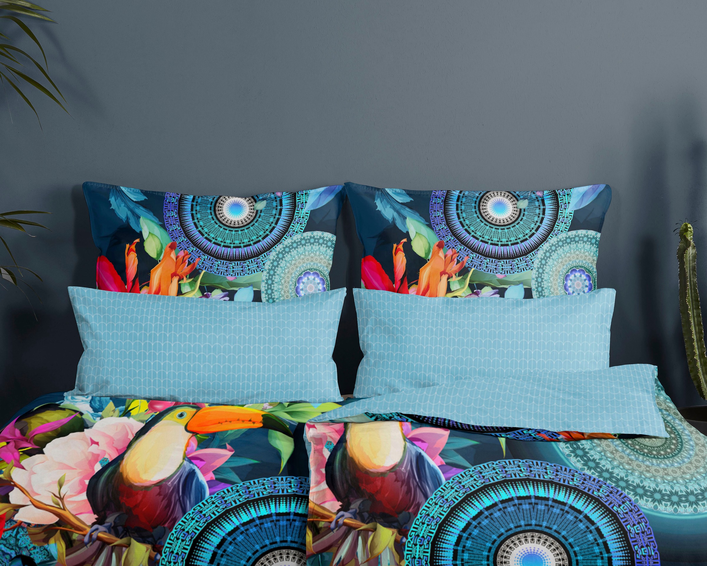 hip Wendebettwäsche »Cailani«, Mako-Satin, 135x200, Reißverschluss, Wendeoptik, Mandala, Dunkel, Blau
