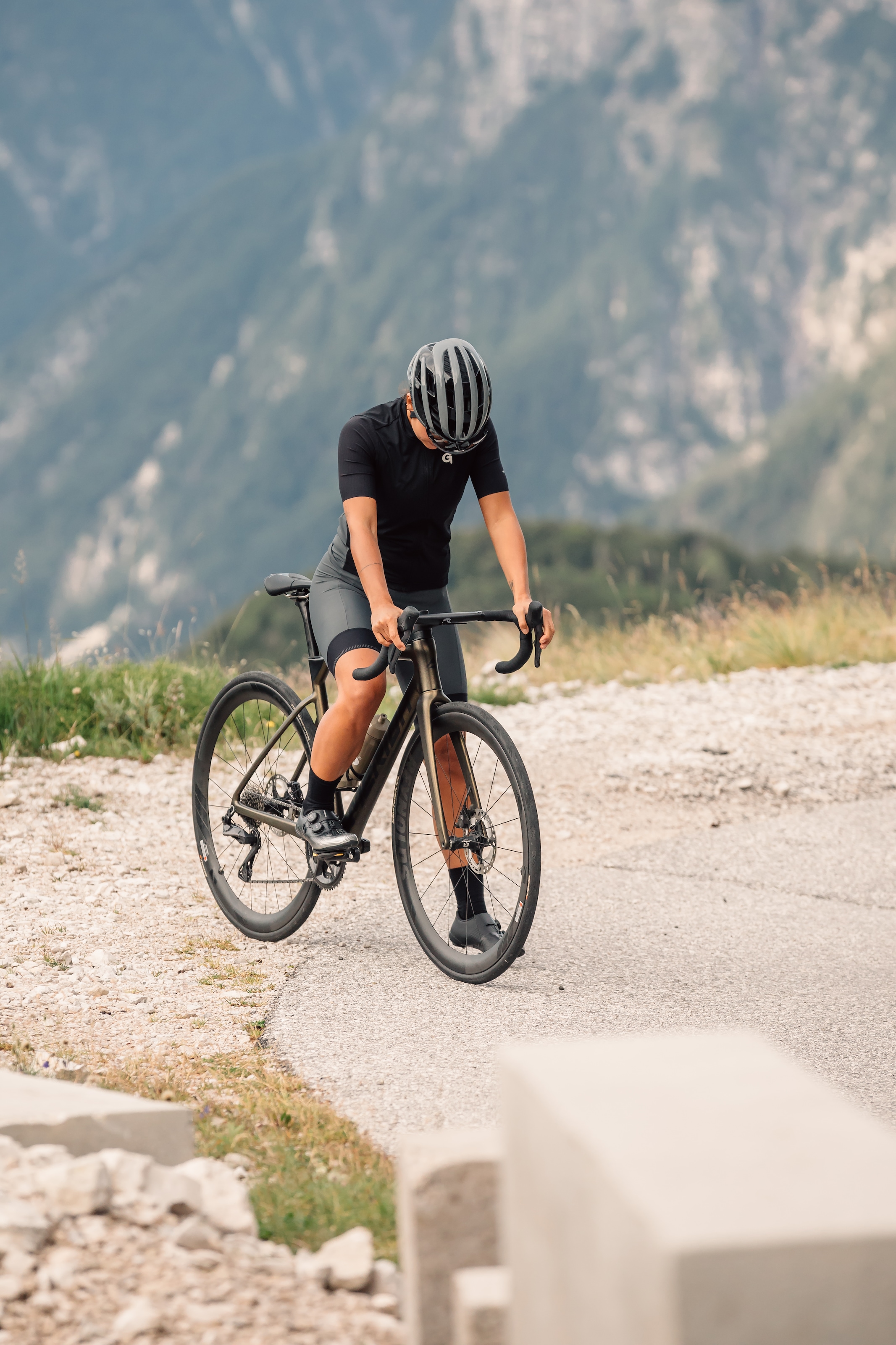 Gonso Radtrikot »SITIVO TRIKOT W«, Damen Radshirt kurzarm, atmungsaktives Fahrradtrikot mit Rückentasche