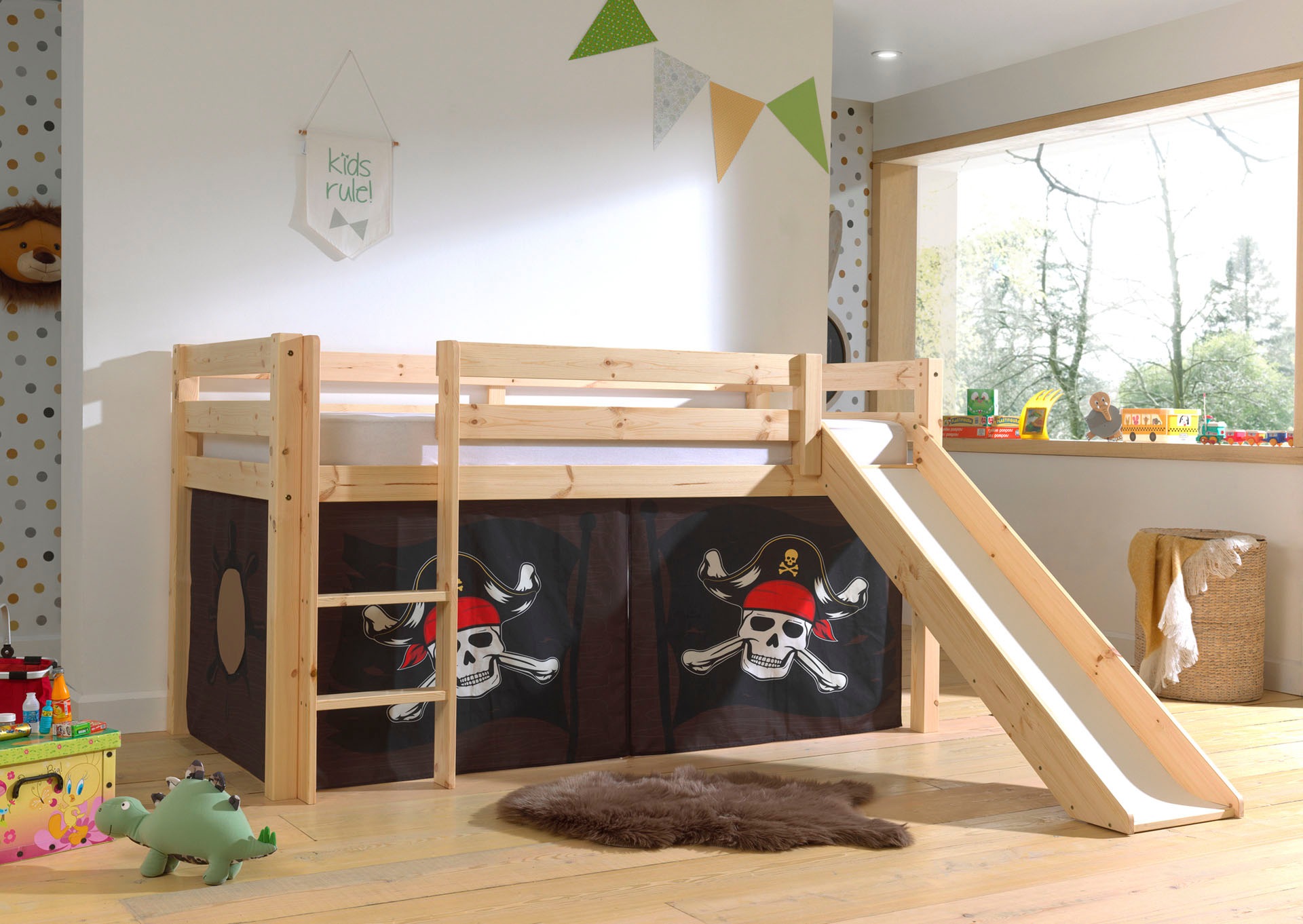 Vipack Spielbett »Pino, Kiefer massiv, mit Rolllattenrost u. Textil-Set, Made in Europe« B/H/T ca. 210x114x218cm, mit Absturzschutz, Leiter und Rutsche,  verschiedene Textil-Designs und Holzfarben zur Wahl