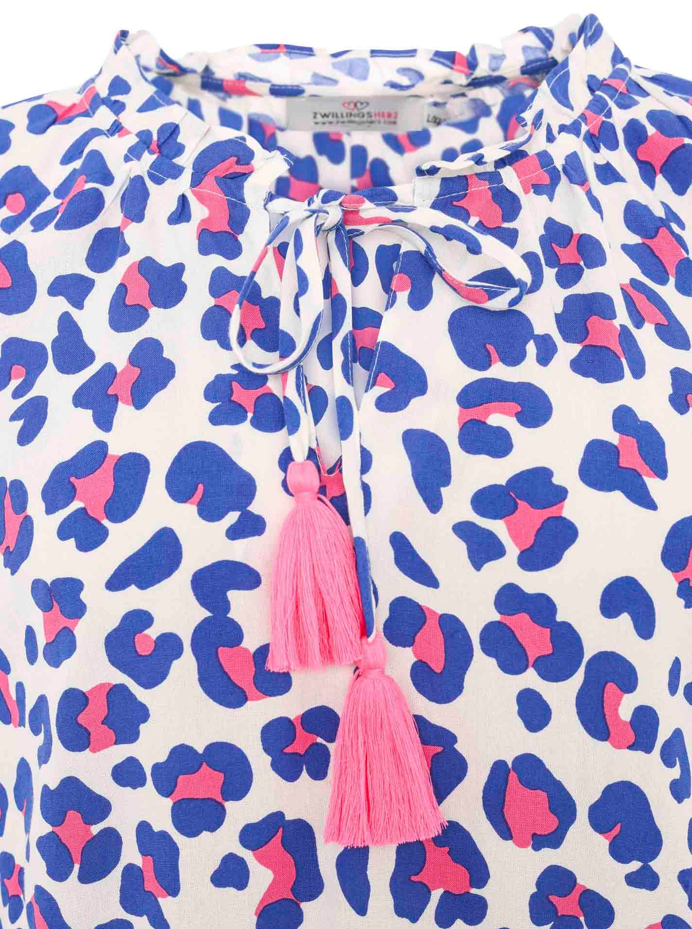 Zwillingsherz Schlupfbluse »"Colorful Leo"«, mit Leomuster und Bindeband mit Tasseln