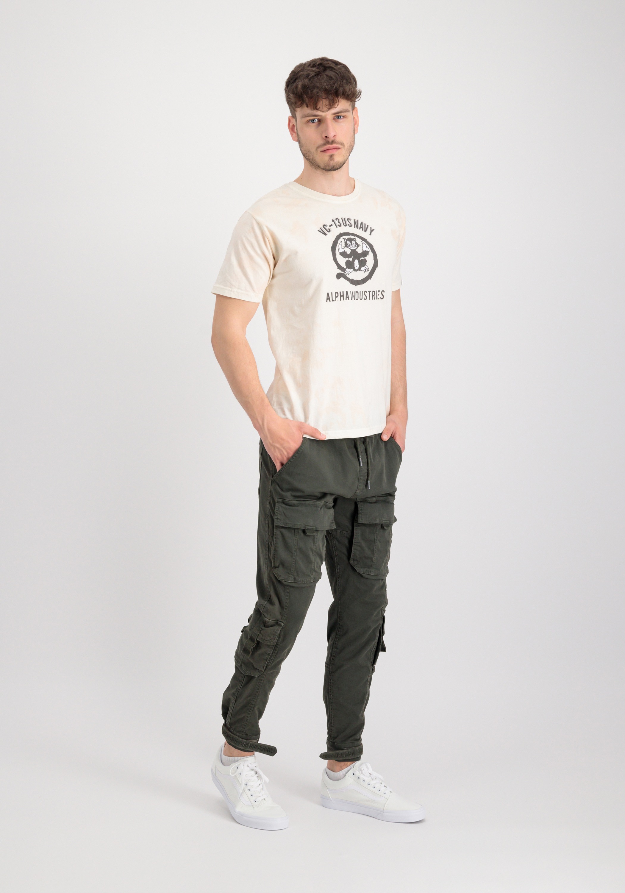 Thumbnail - Alpha Industries T-Shirt "USN Cat T-Shirt"