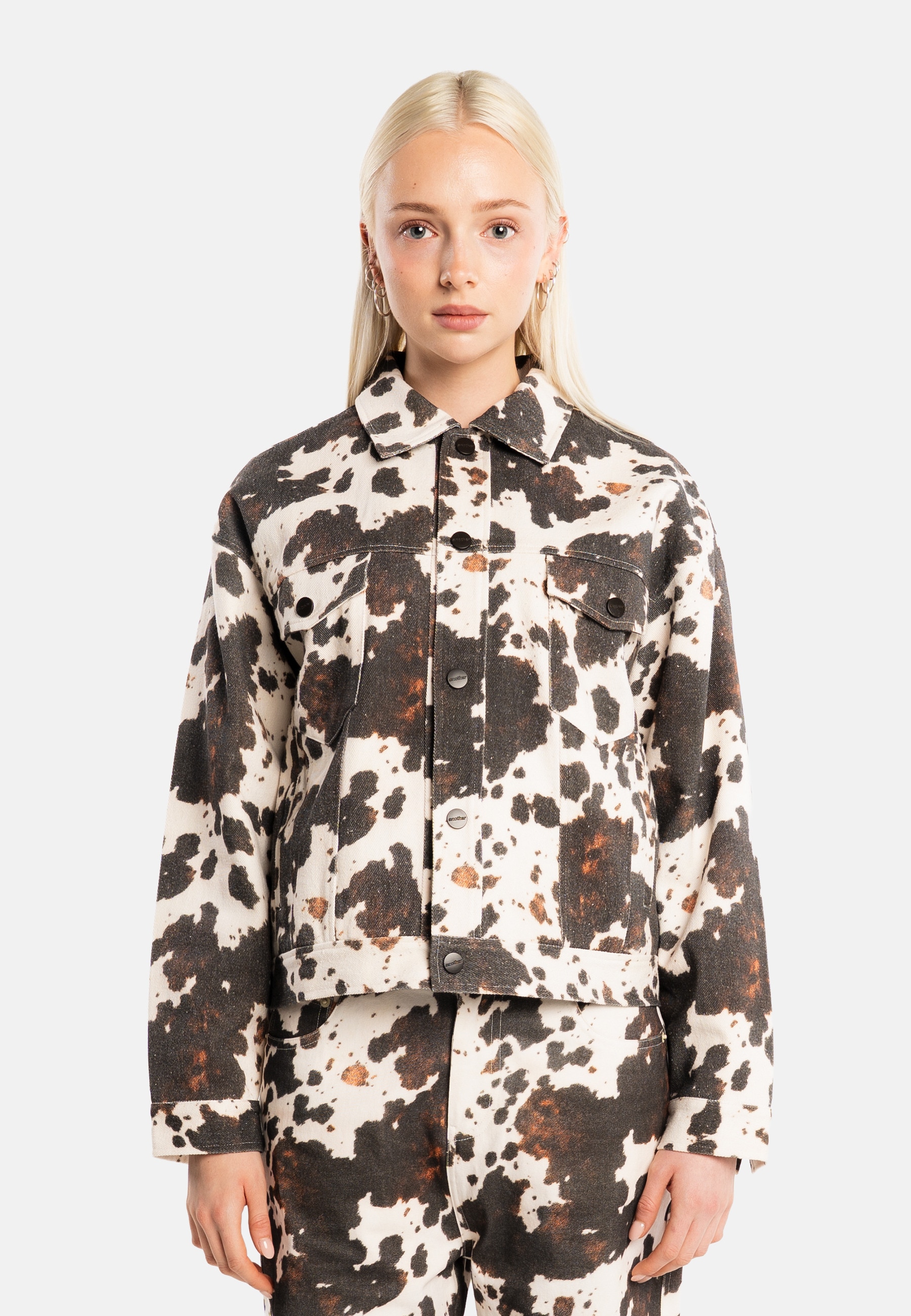 Another Cotton Lab Jeansjacke »Another Cotton Lab Another Vegan Cow Jacket« 1 Stk. tlg. ohne Kapuze