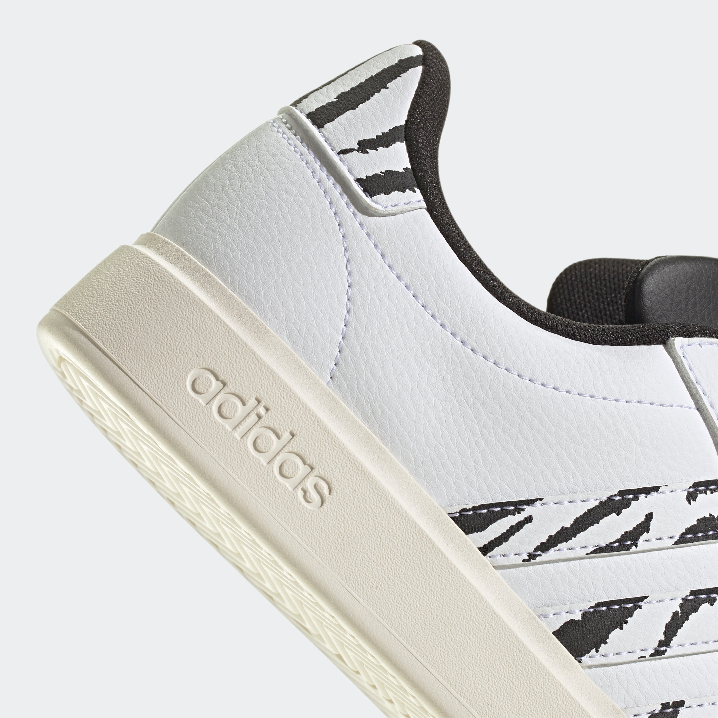 adidas Sportswear Sneaker »GRAND COURT 2.0«, Design auf den Spuren des adidas Superstar